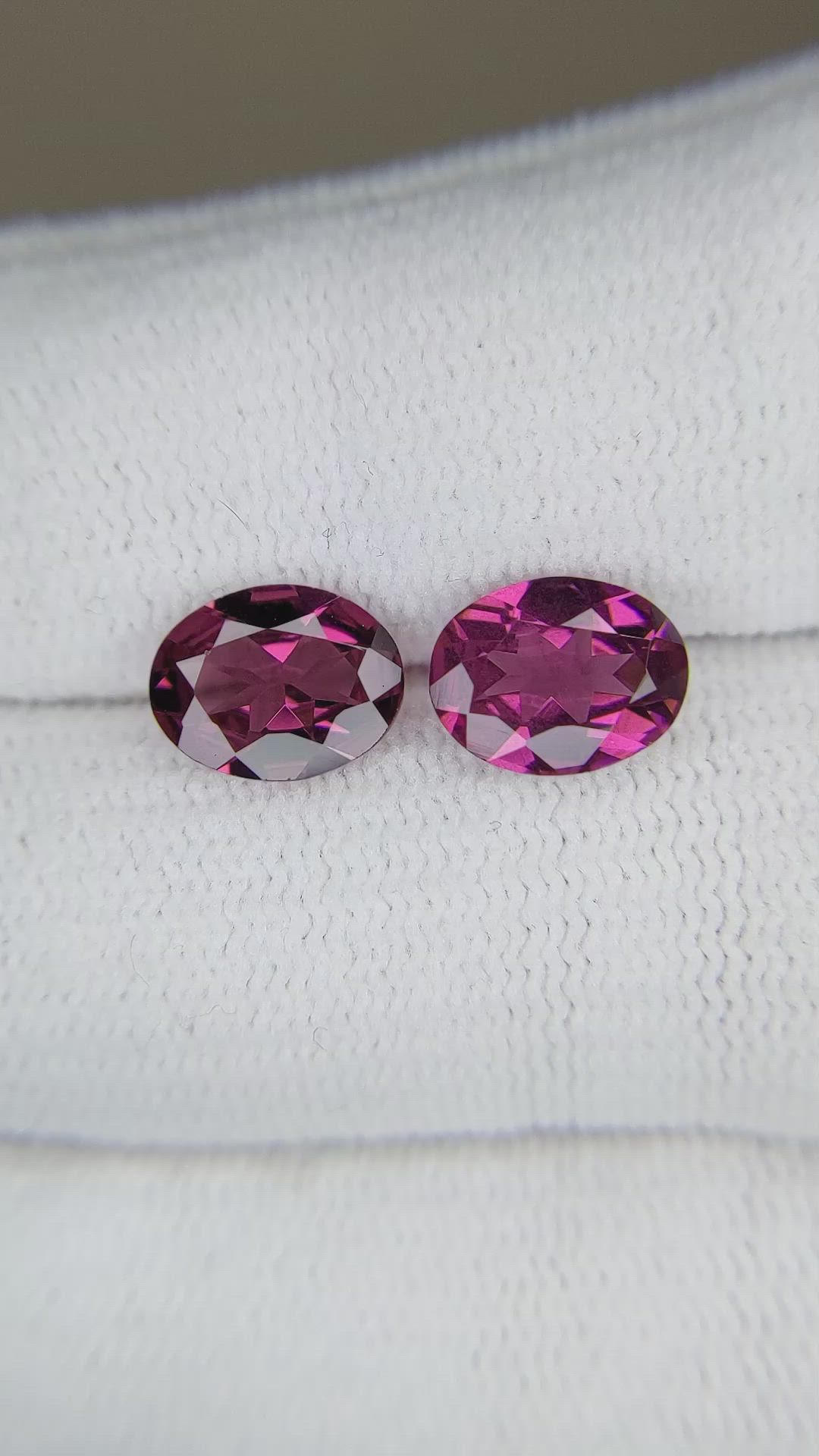 3.36&nbsp;Ct.Tw.Total Carat Weight Purplish Pink Rhodolite Garnet Pair from Tanzania Size Video
