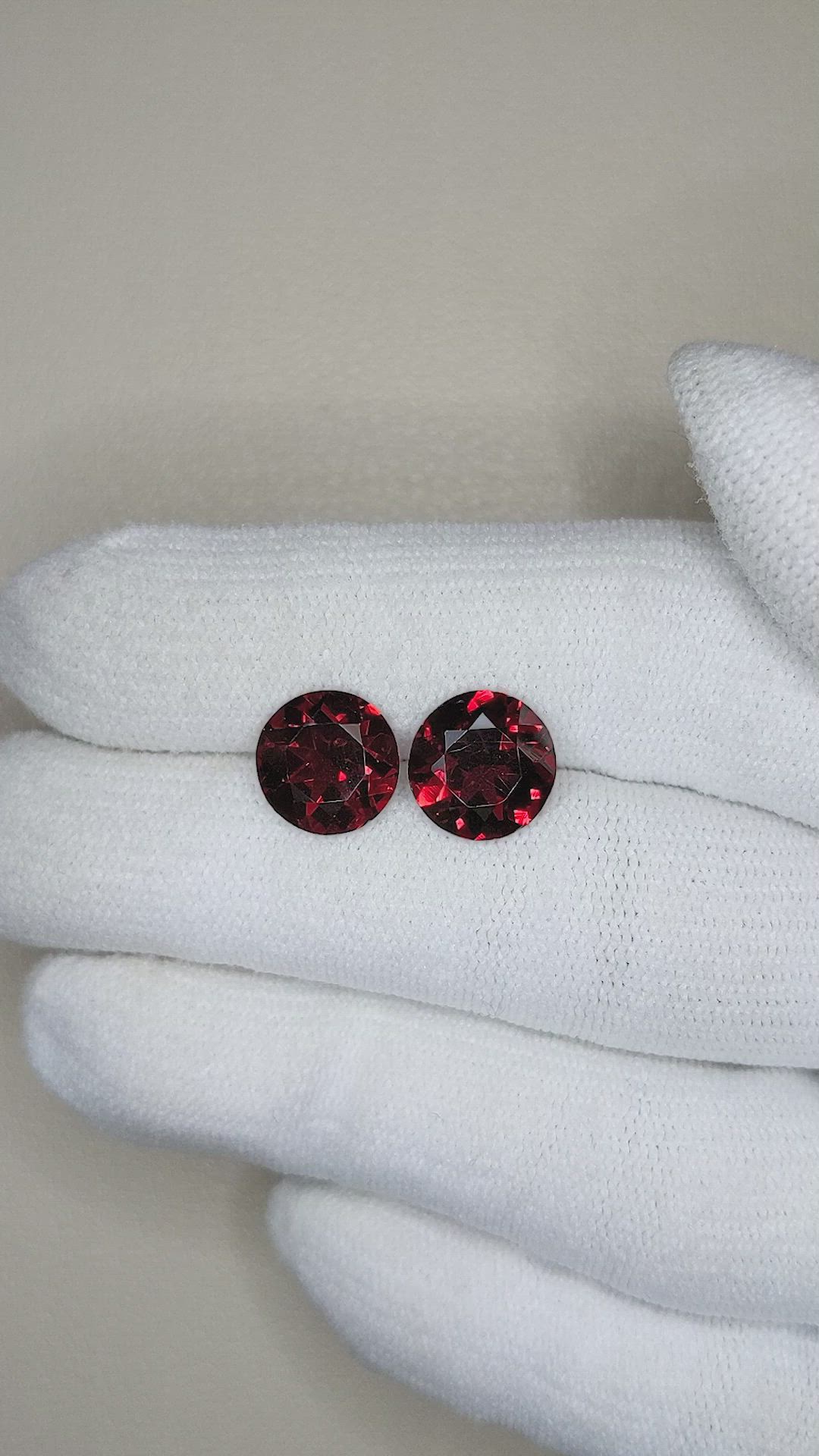 5.40&nbsp;Ct.Tw.Total Carat Weight Red Garnet Pair from Tanzania Size Video