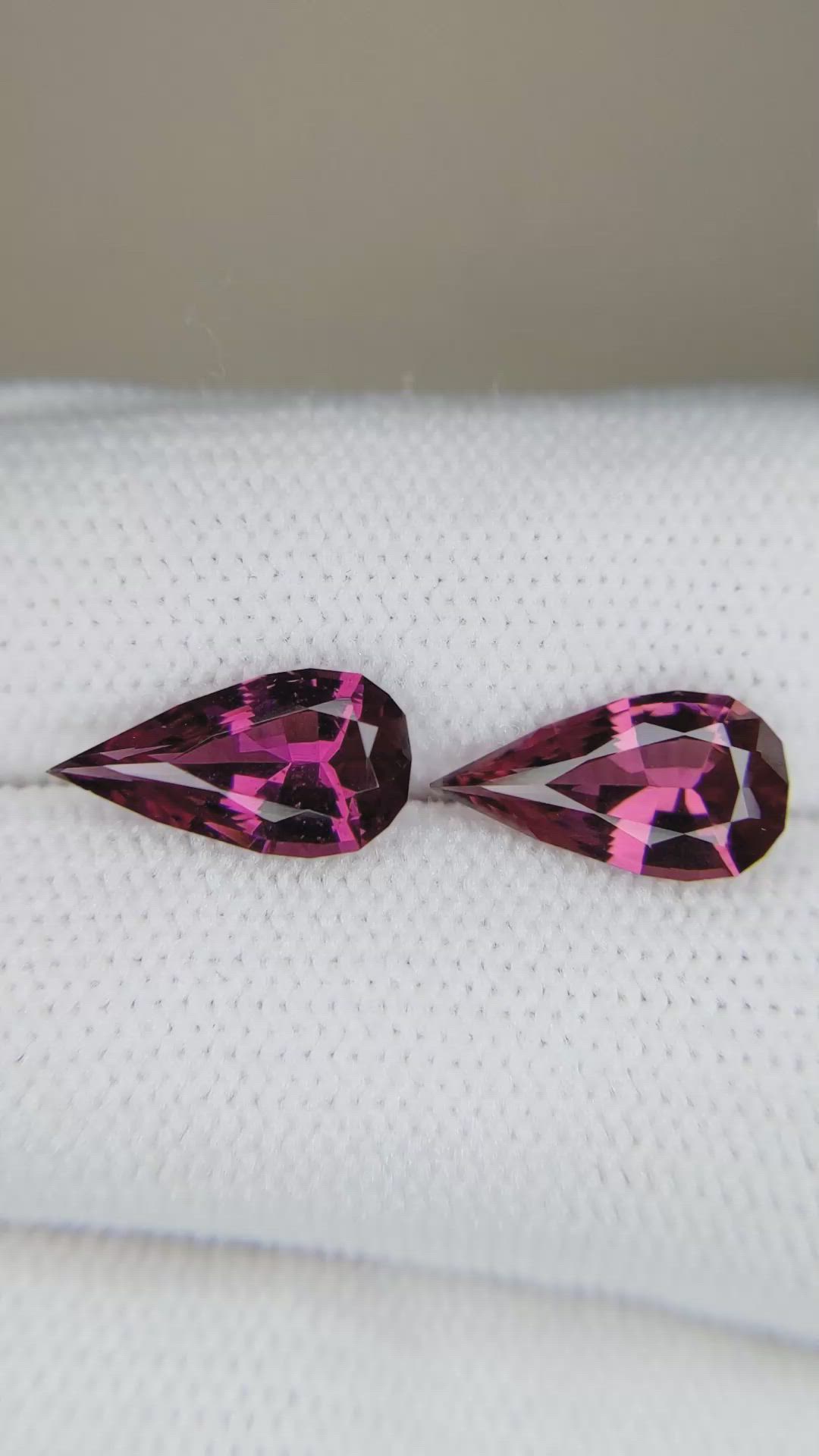 4.01 Ct.Tw.Total Carat Weight Pinkish Purple Rhodolite Garnet Pair from Tanzania Size Video