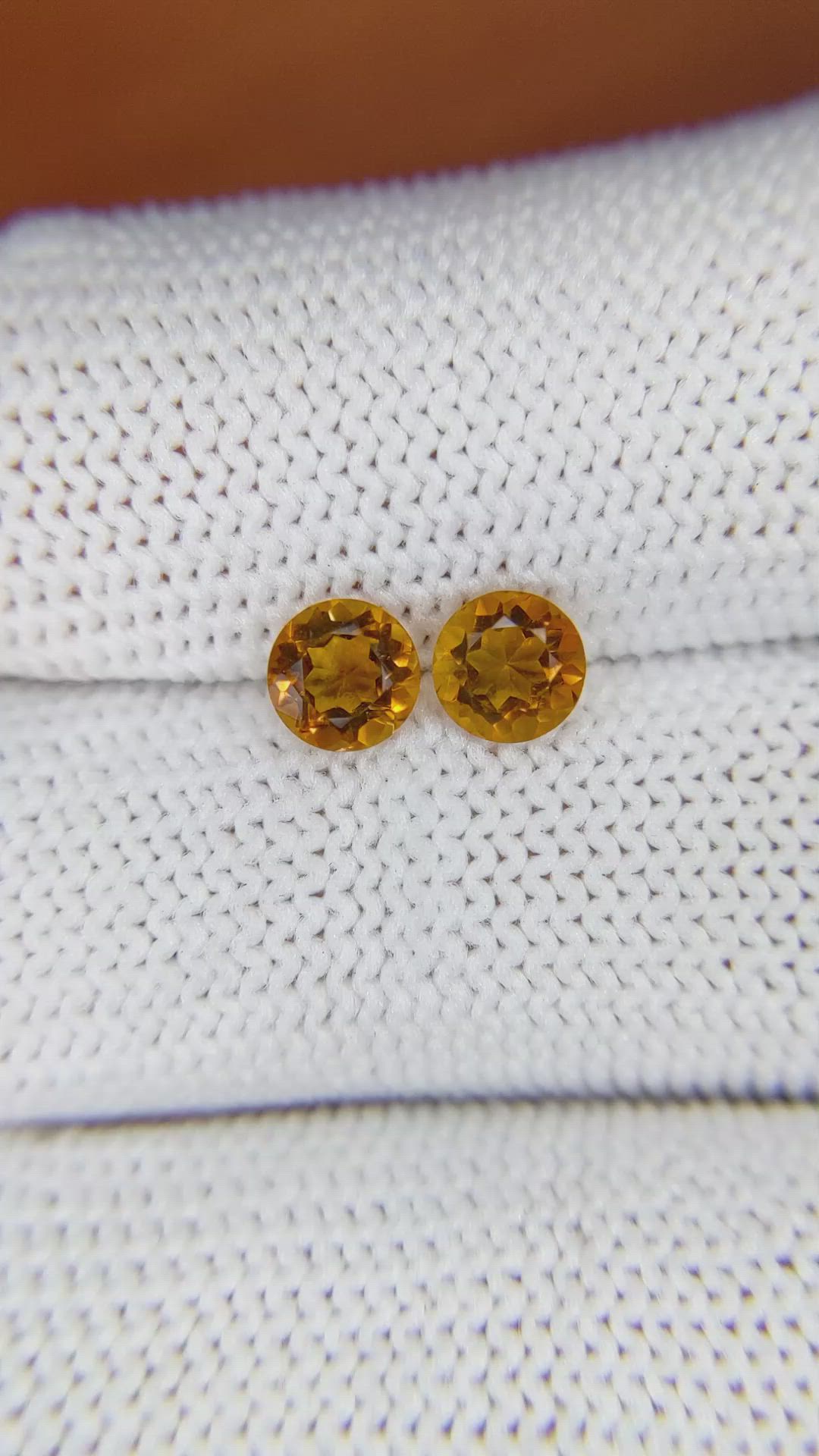 0.96&nbsp;Ct.Tw.Total Carat Weight Madeira Citrine Pair from Brazil Size Video