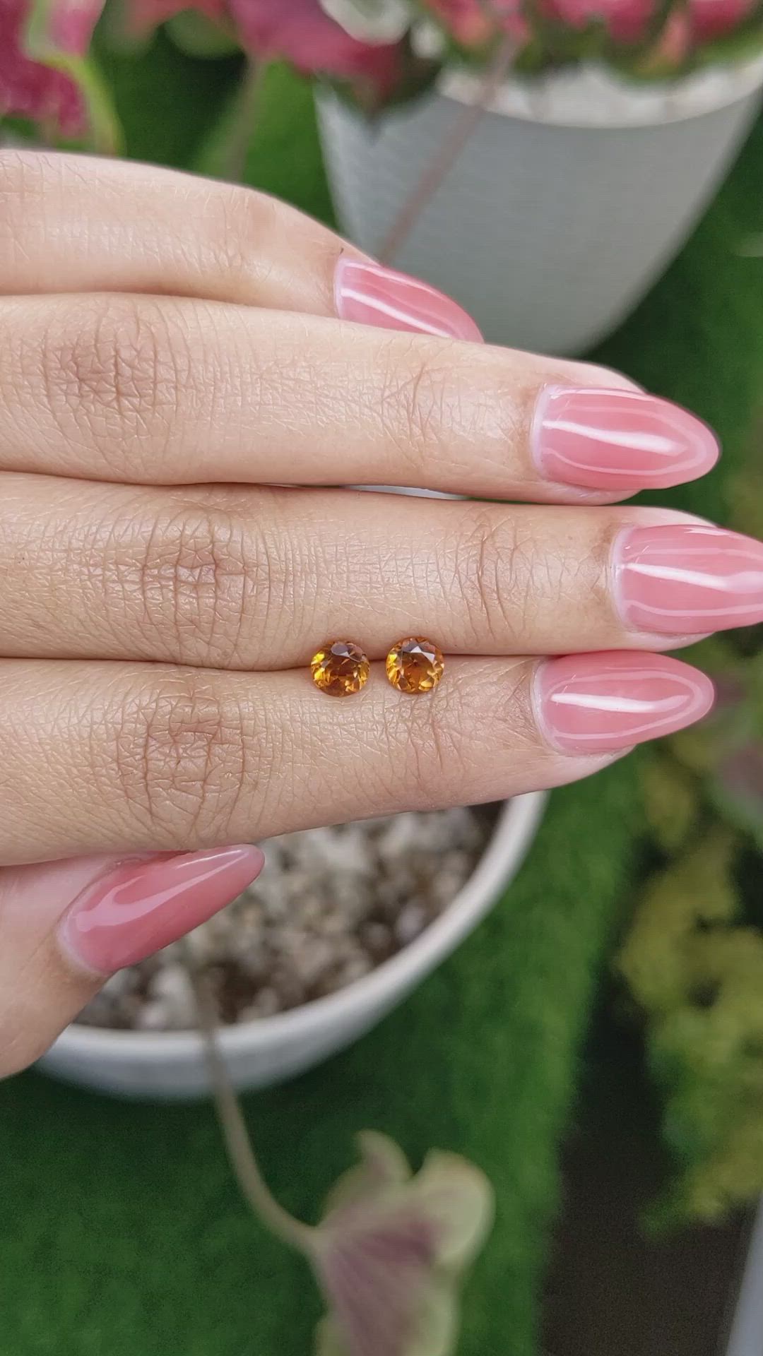 0.96&nbsp;Ct.Tw.Total Carat Weight Madeira Citrine Pair from Brazil Size Video