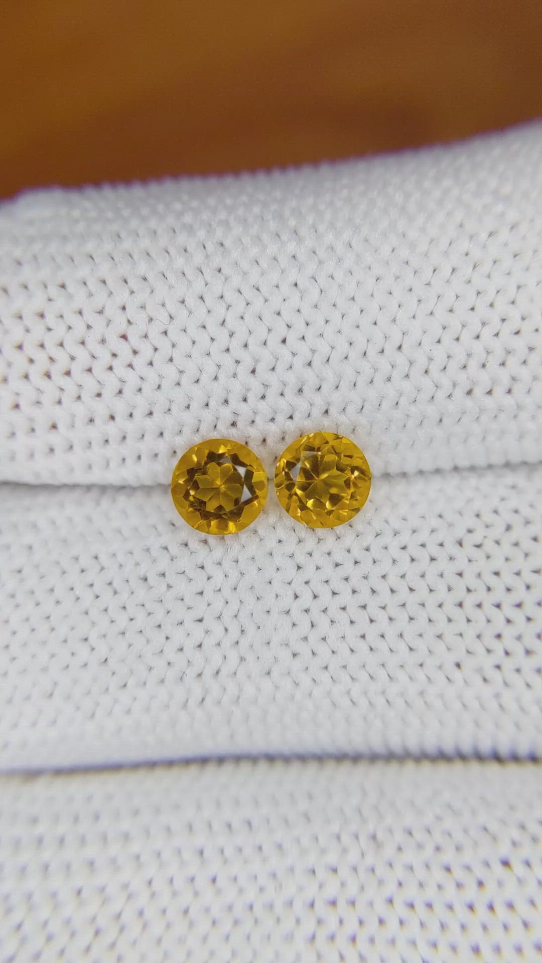 0.99&nbsp;Ct.Tw.Total Carat Weight Madeira Citrine Pair from Brazil Size Video