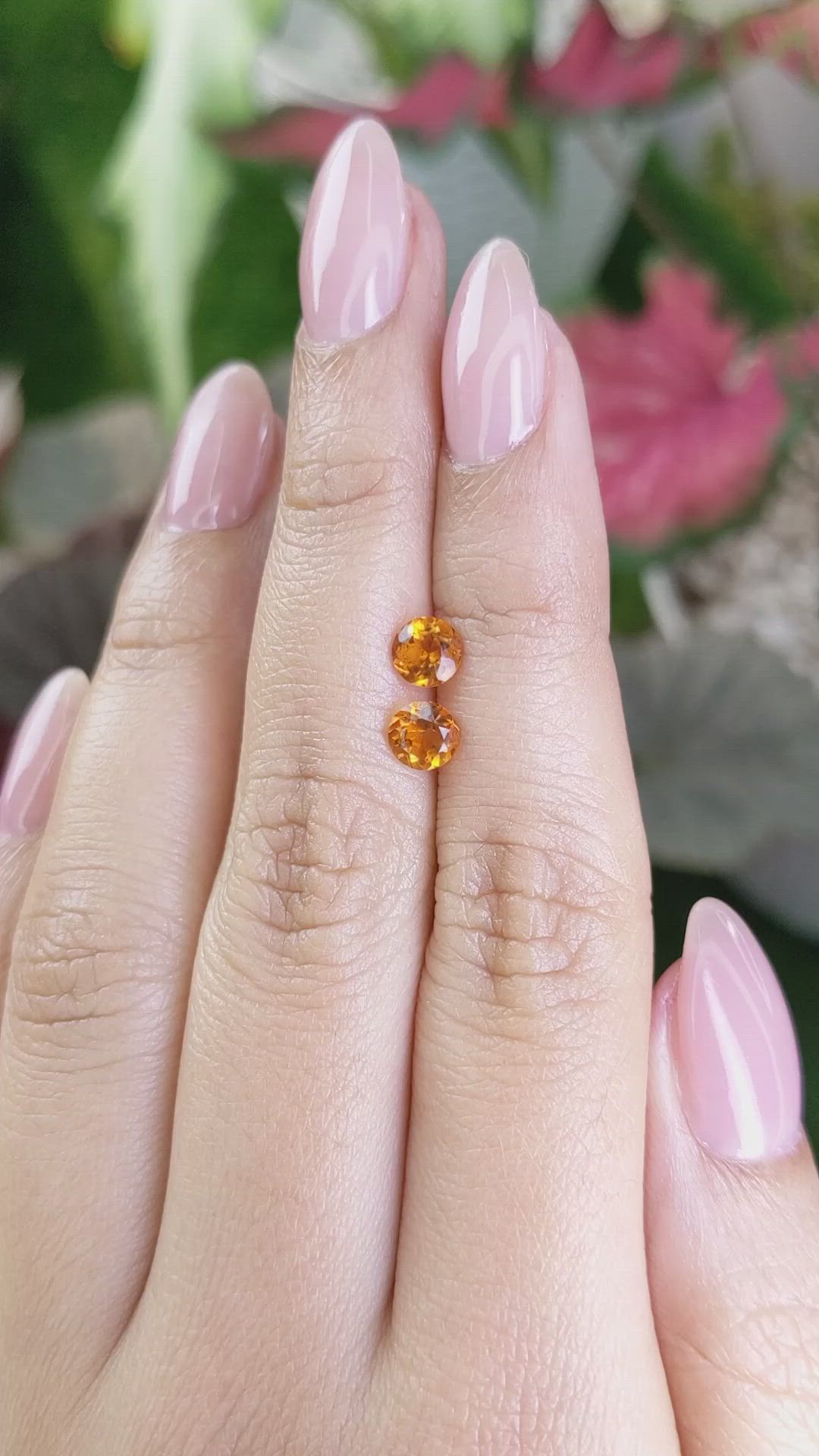 0.95&nbsp;Ct.Tw.Total Carat Weight Madeira Citrine Pair from Brazil Size Video