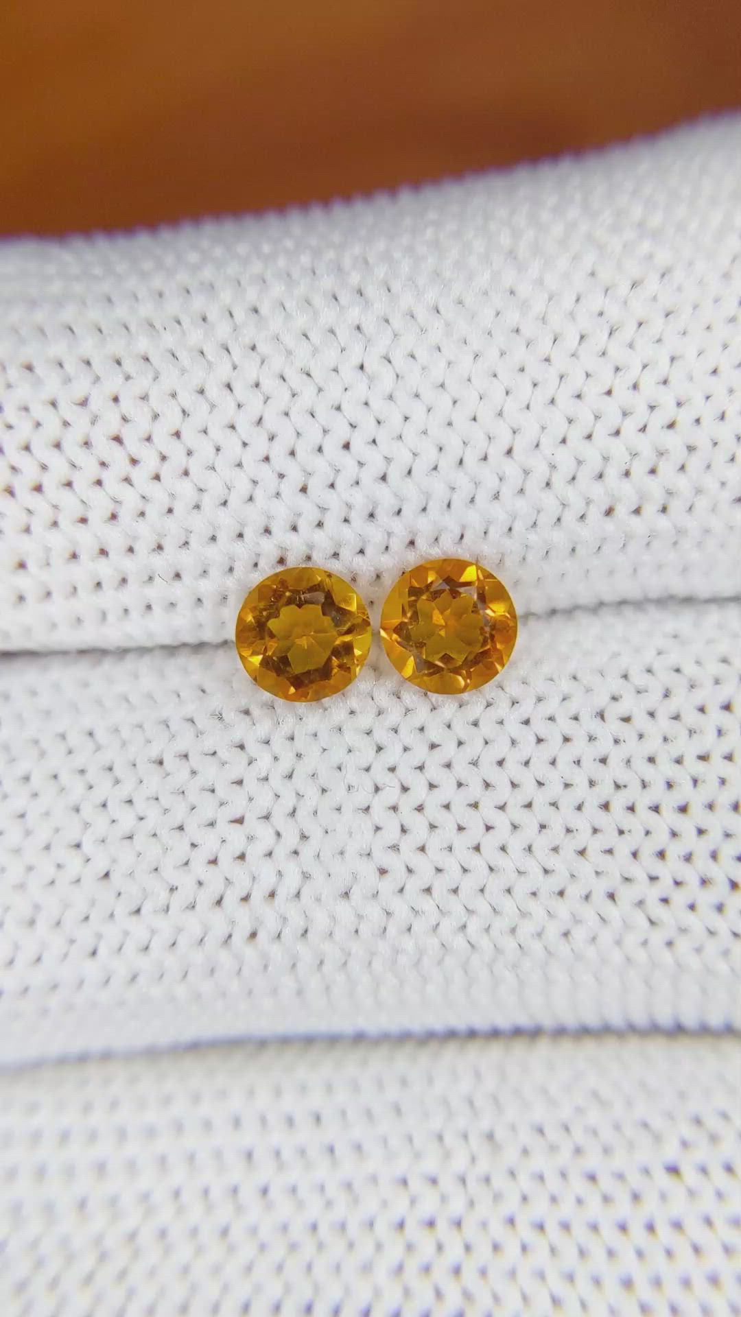 0.95&nbsp;Ct.Tw.Total Carat Weight Madeira Citrine Pair from Brazil Size Video