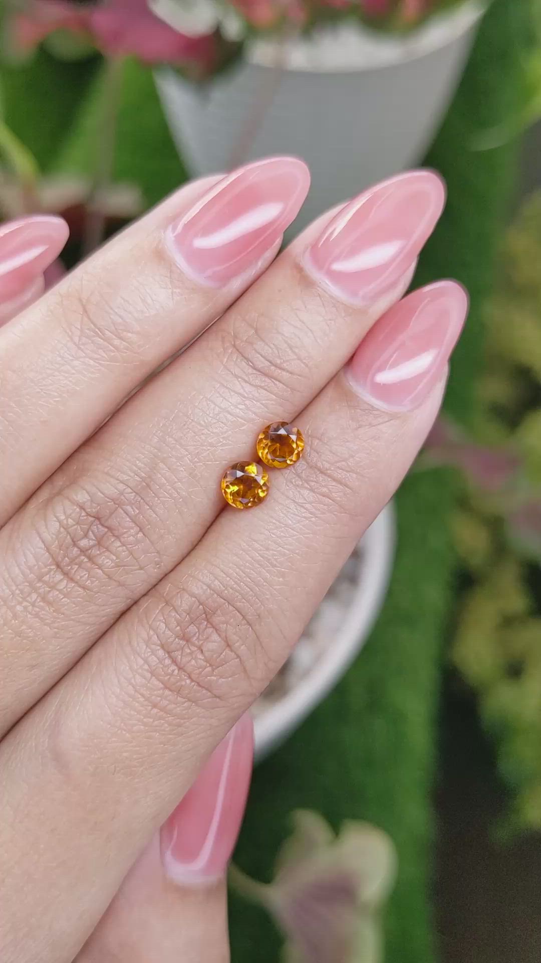 0.93&nbsp;Ct.Tw.Total Carat Weight Madeira Citrine Pair from Brazil Size Video