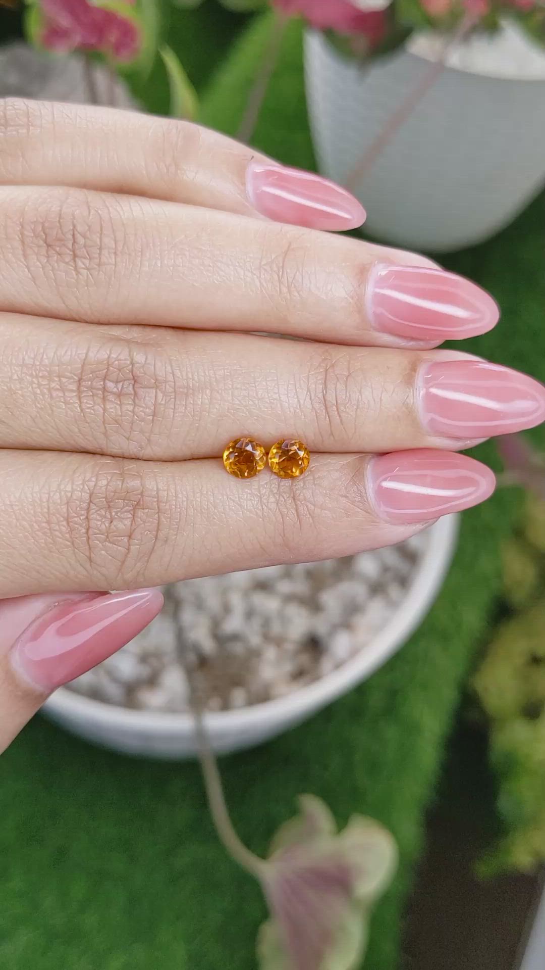 0.93&nbsp;Ct.Tw.Total Carat Weight Madeira Citrine Pair from Brazil Size Video