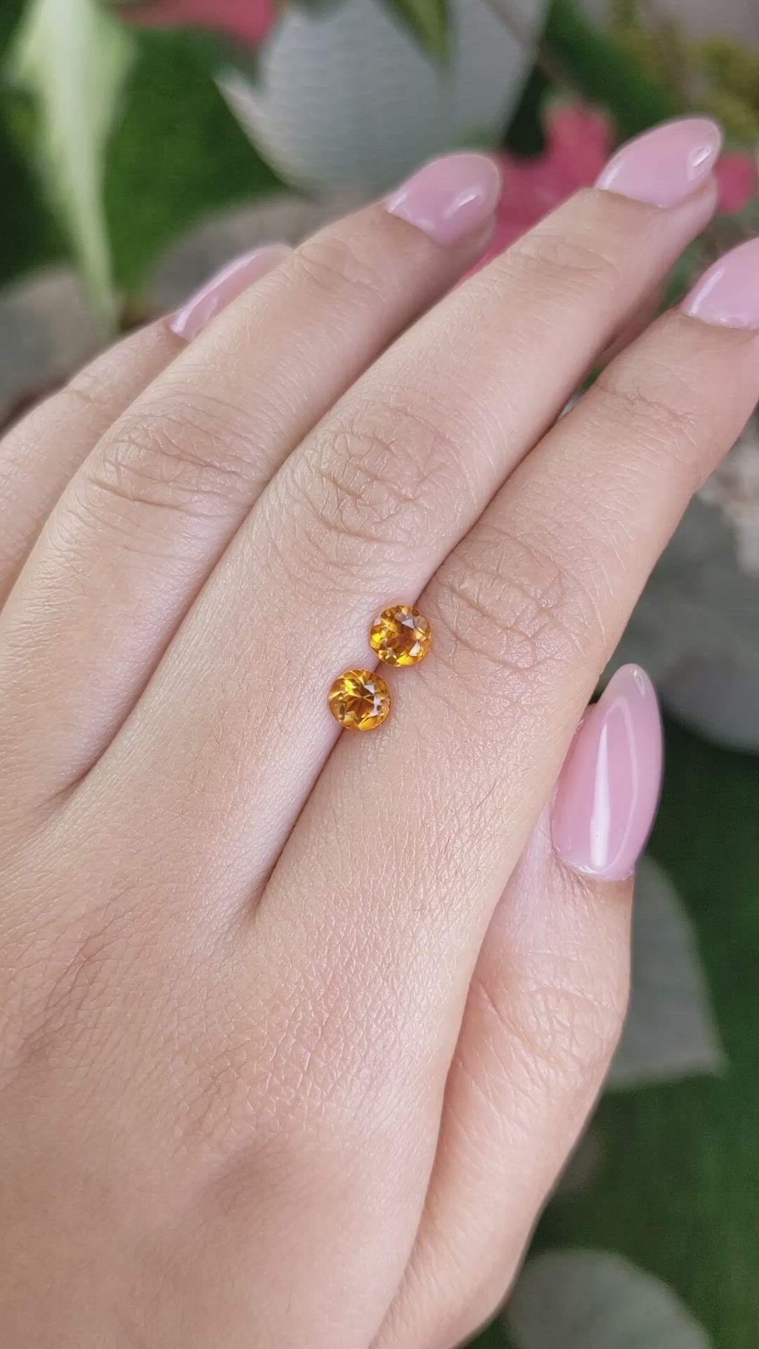 0.92&nbsp;Ct.Tw.Total Carat Weight Yellowish Orange Madeira Citrine Pair from Brazil Size Video