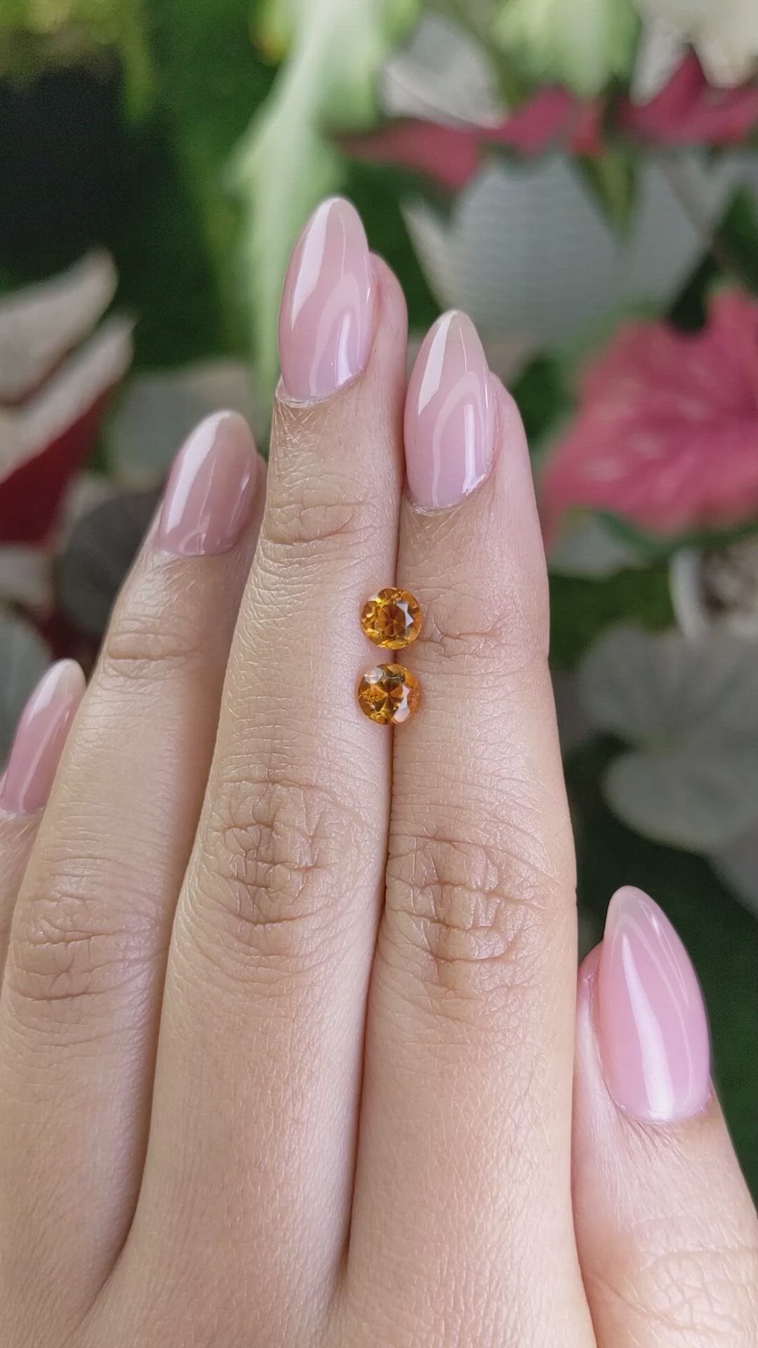 0.92&nbsp;Ct.Tw.Total Carat Weight Yellowish Orange Madeira Citrine Pair from Brazil Size Video