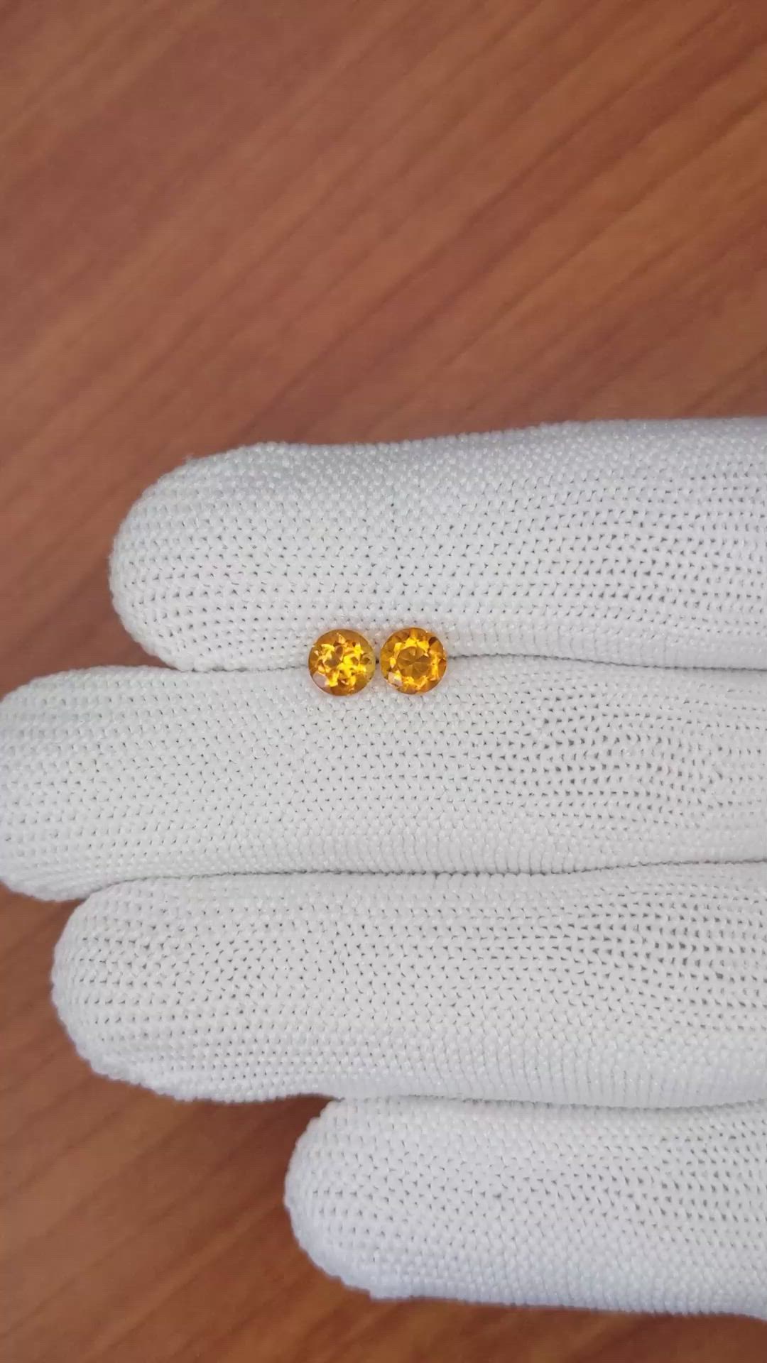 0.92&nbsp;Ct.Tw.Total Carat Weight Yellowish Orange Madeira Citrine Pair from Brazil Size Video