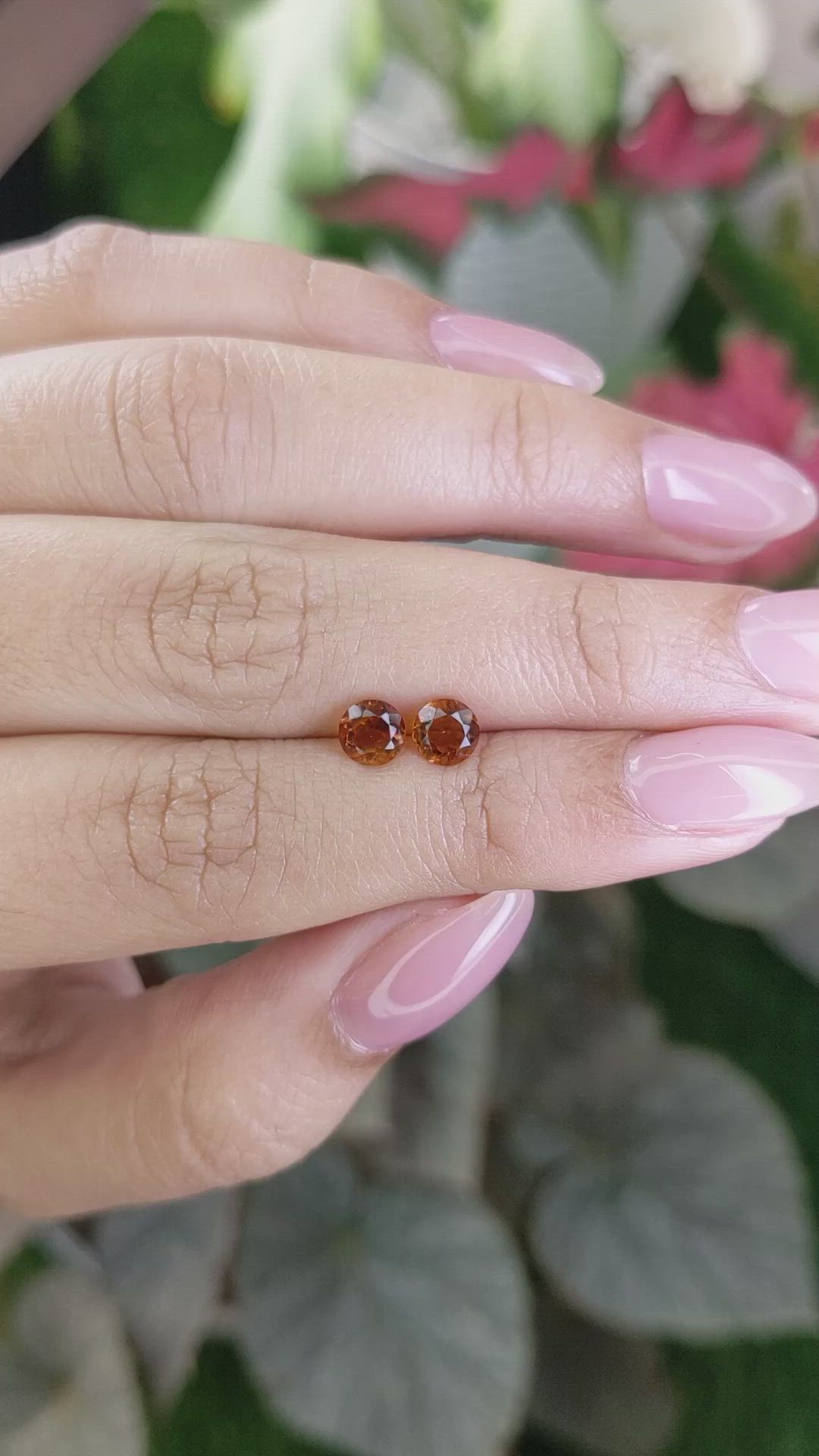 0.92&nbsp;Ct.Tw.Total Carat Weight Madeira Citrine Pair from Brazil Size Video