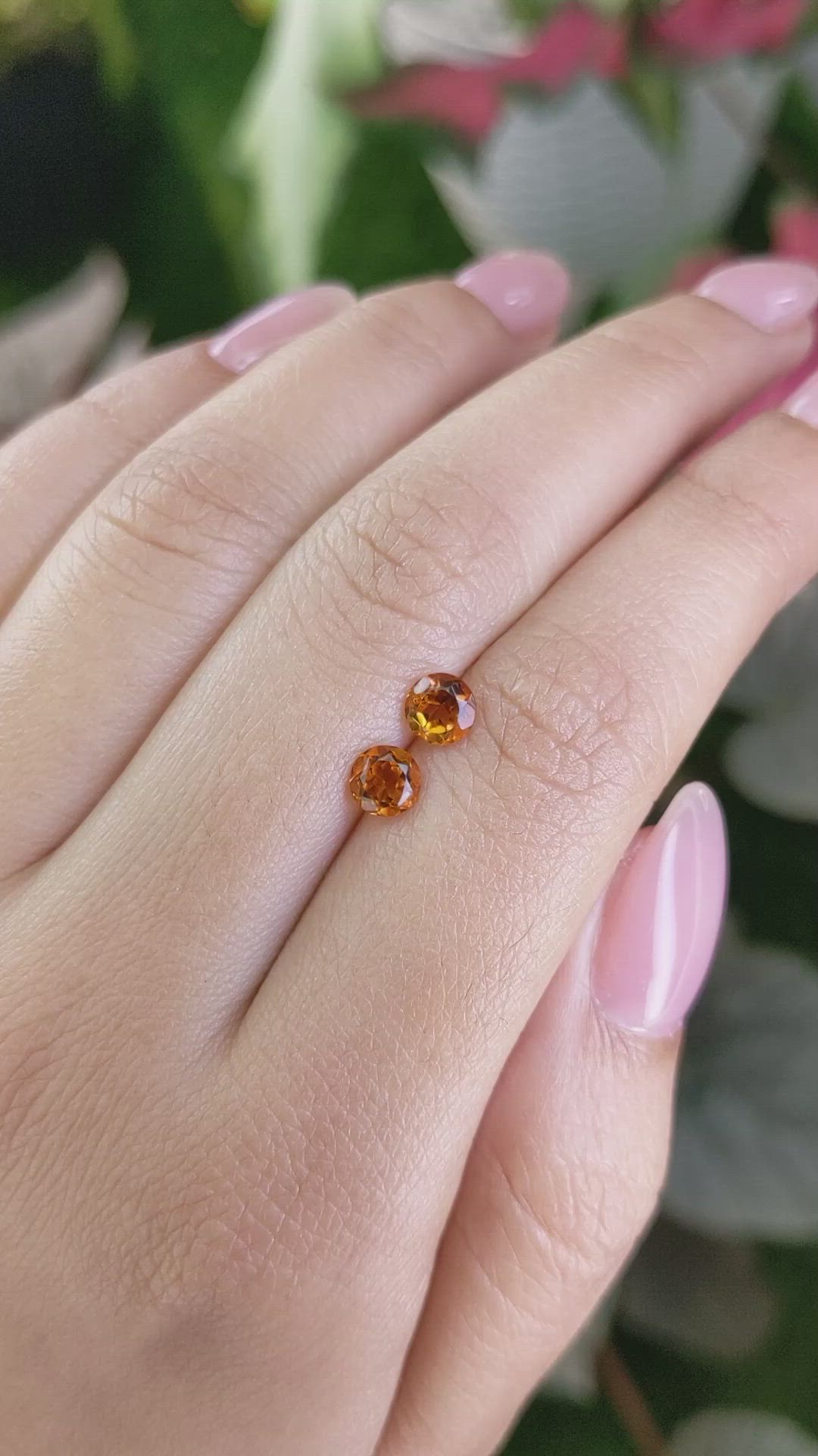 0.95&nbsp;Ct.Tw.Total Carat Weight Madeira Citrine Pair from Brazil Size Video