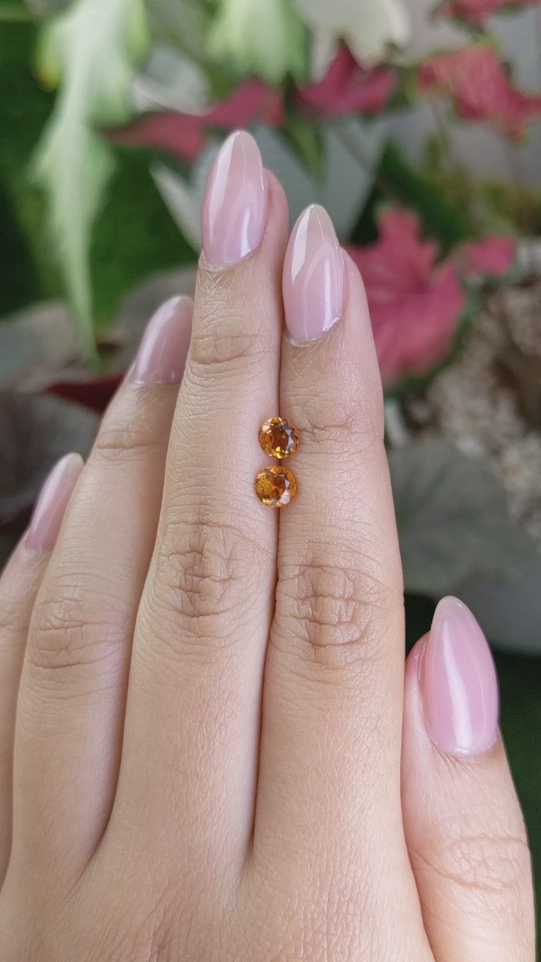 0.93&nbsp;Ct.Tw.Total Carat Weight Yellowish Orange Madeira Citrine Pair from Brazil Size Video