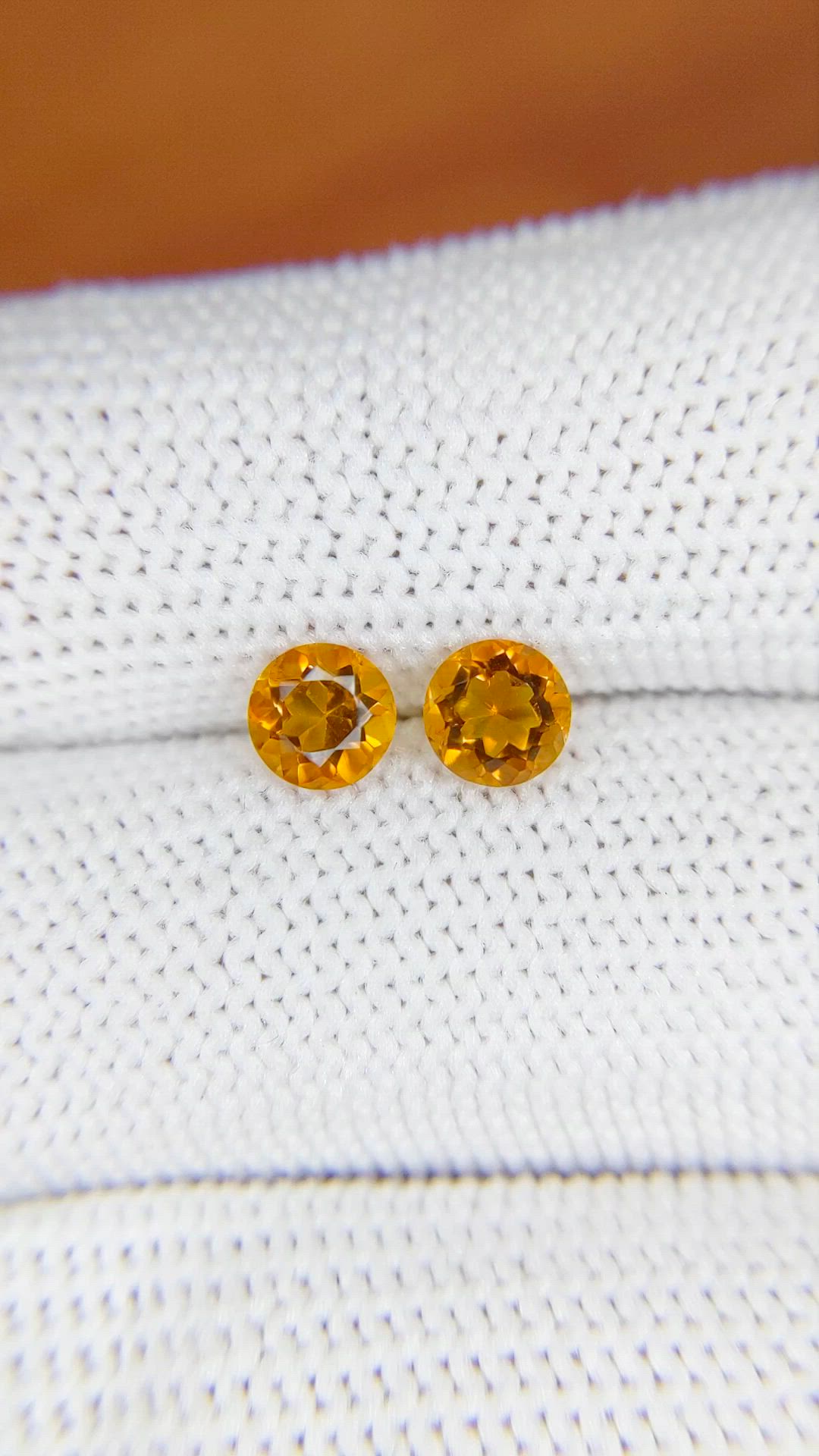 0.90&nbsp;Ct.Tw.Total Carat Weight Yellowish Orange Madeira Citrine Pair from Brazil Size Video
