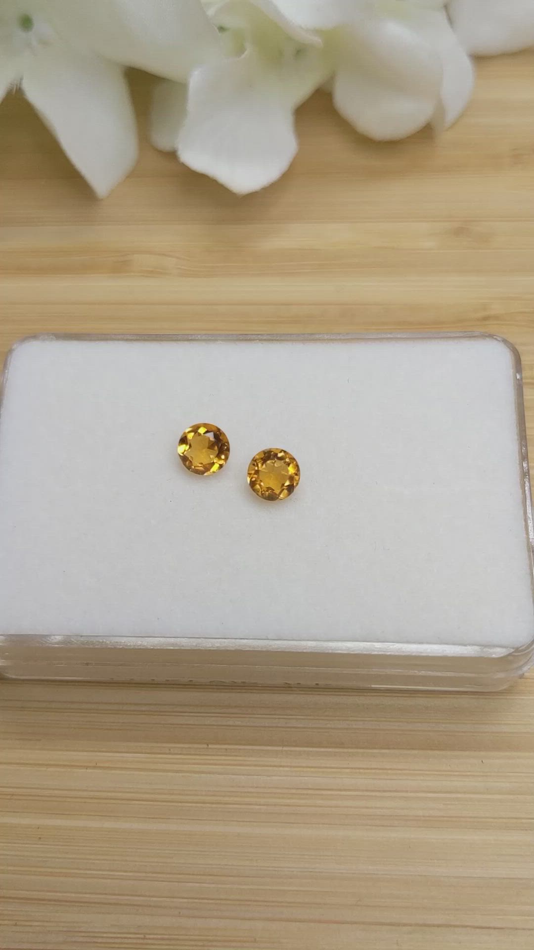 0.86&nbsp;Ct.Tw.Total Carat Weight Yellowish Orange Madeira Citrine Pair from Brazil Size Video