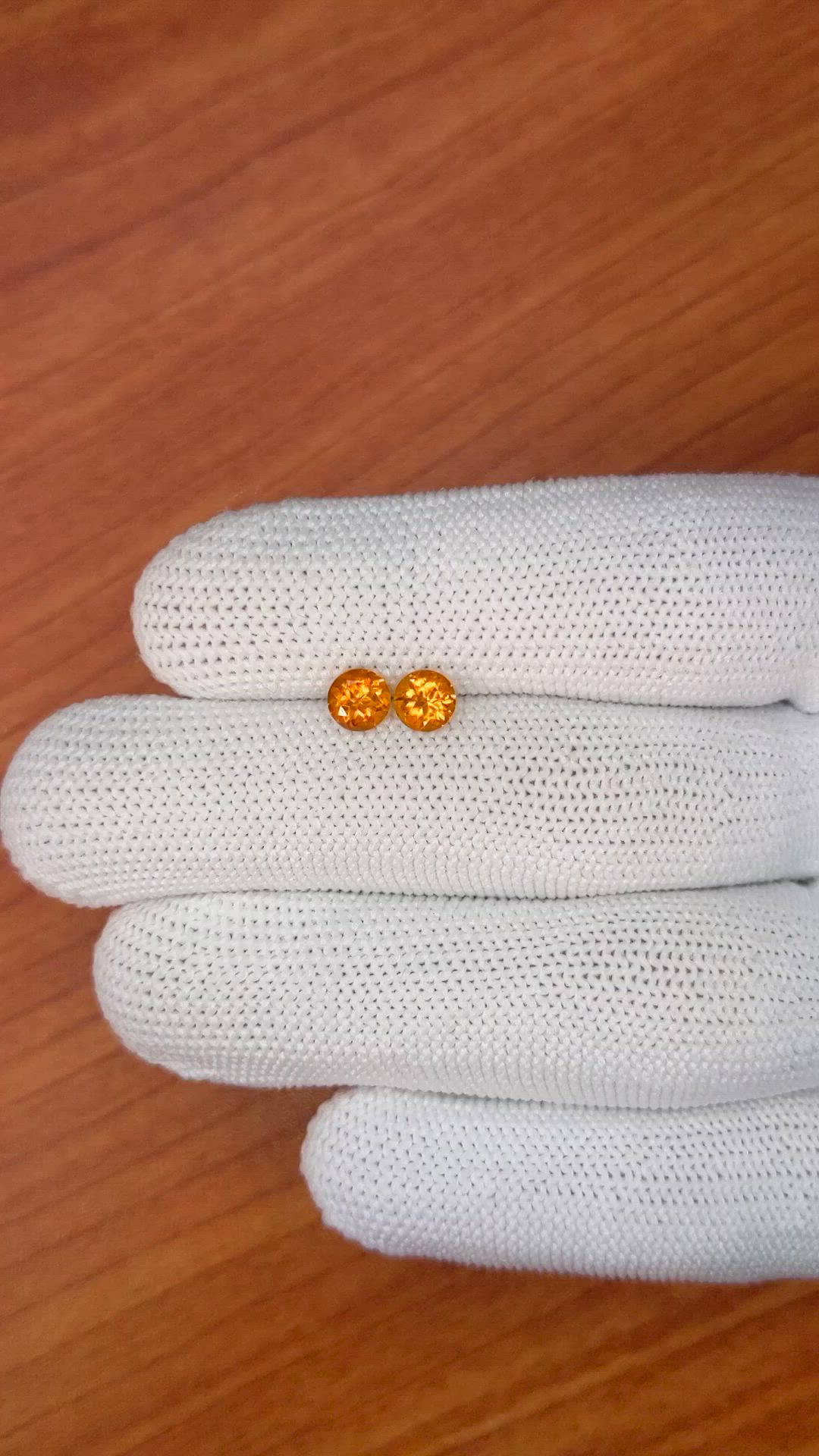 0.97&nbsp;Ct.Tw.Total Carat Weight Yellowish Orange Madeira Citrine Pair from Brazil Size Video