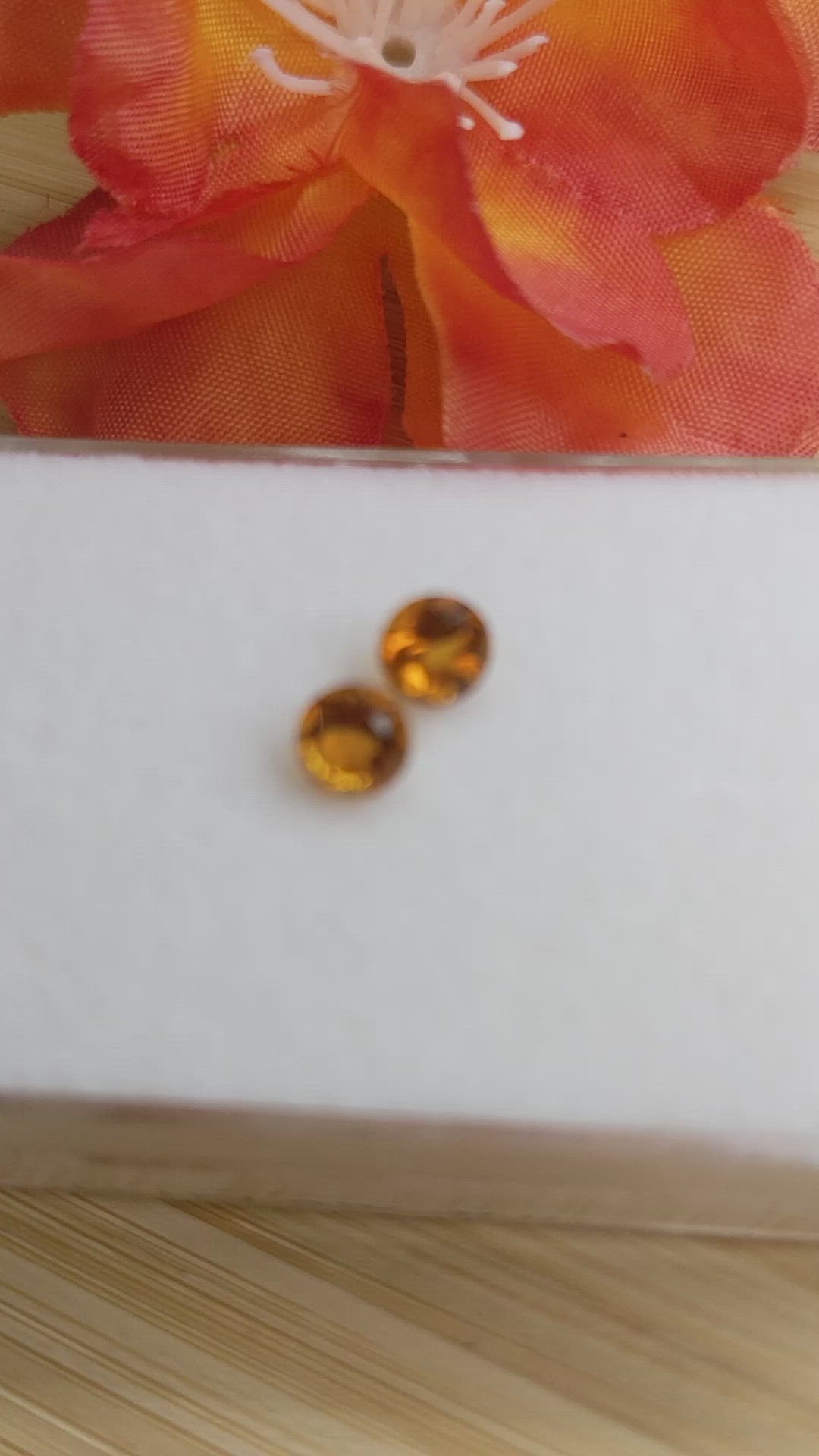0.97&nbsp;Ct.Tw.Total Carat Weight Yellowish Orange Madeira Citrine Pair from Brazil Size Video