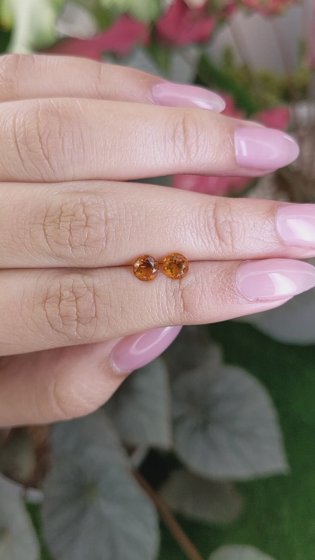 0.97&nbsp;Ct.Tw.Total Carat Weight Yellowish Orange Madeira Citrine Pair from Brazil Size Video