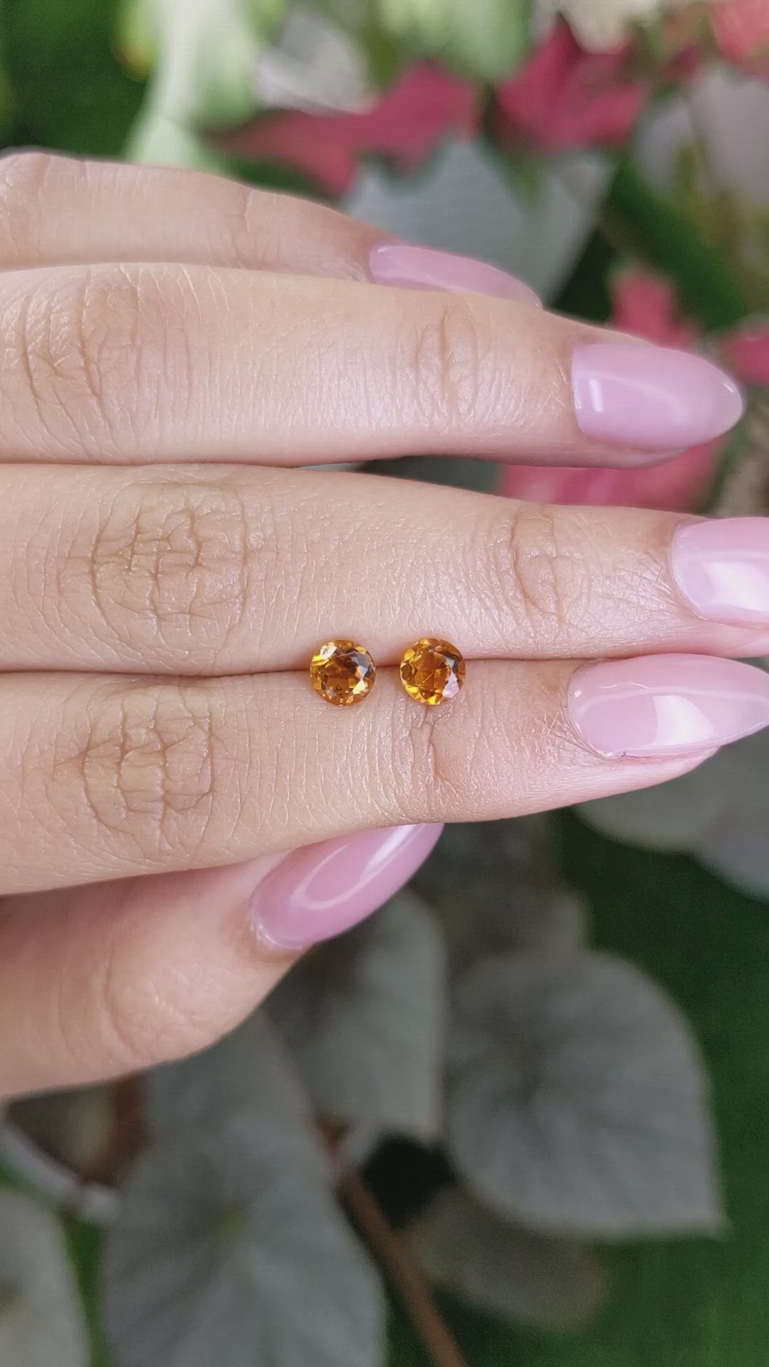 0.90&nbsp;Ct.Tw.Total Carat Weight Yellowish Orange Madeira Citrine Pair from Brazil Size Video