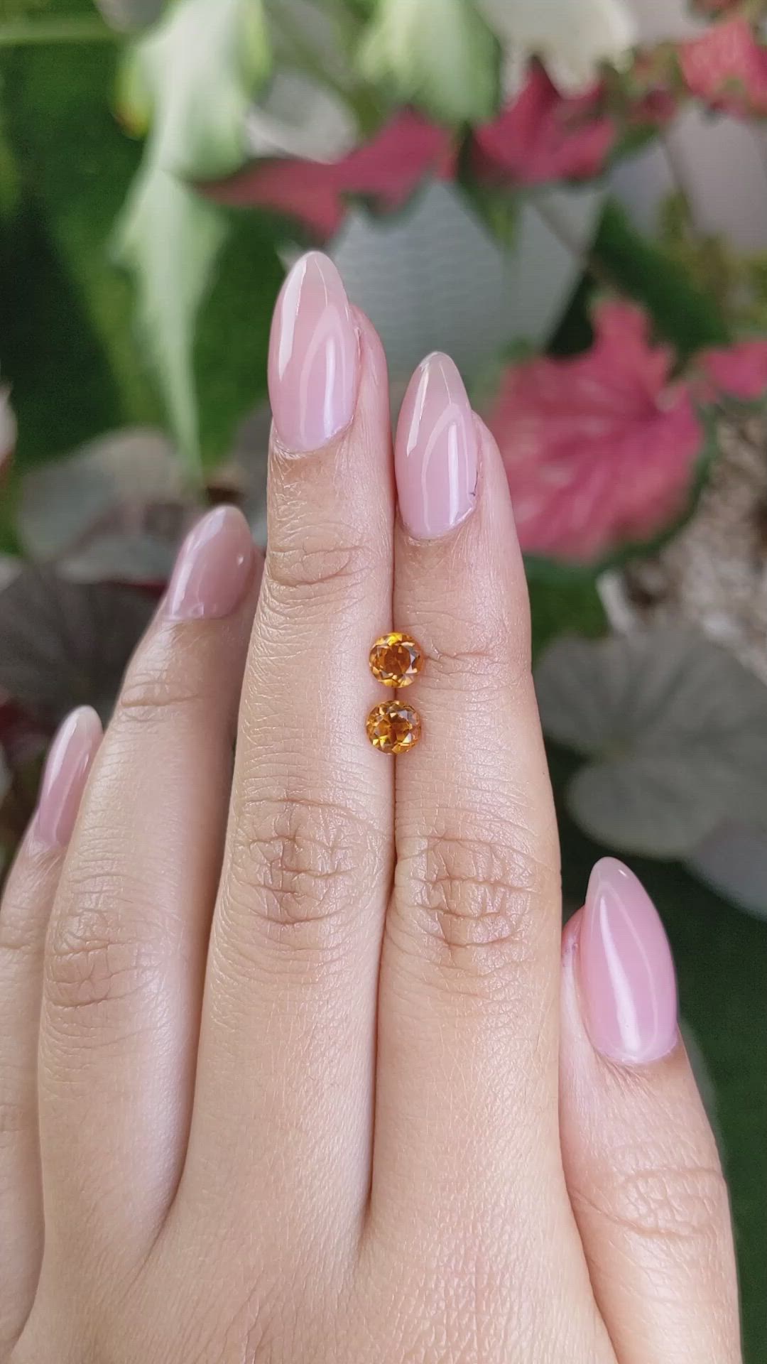 0.90&nbsp;Ct.Tw.Total Carat Weight Yellowish Orange Madeira Citrine Pair from Brazil Size Video