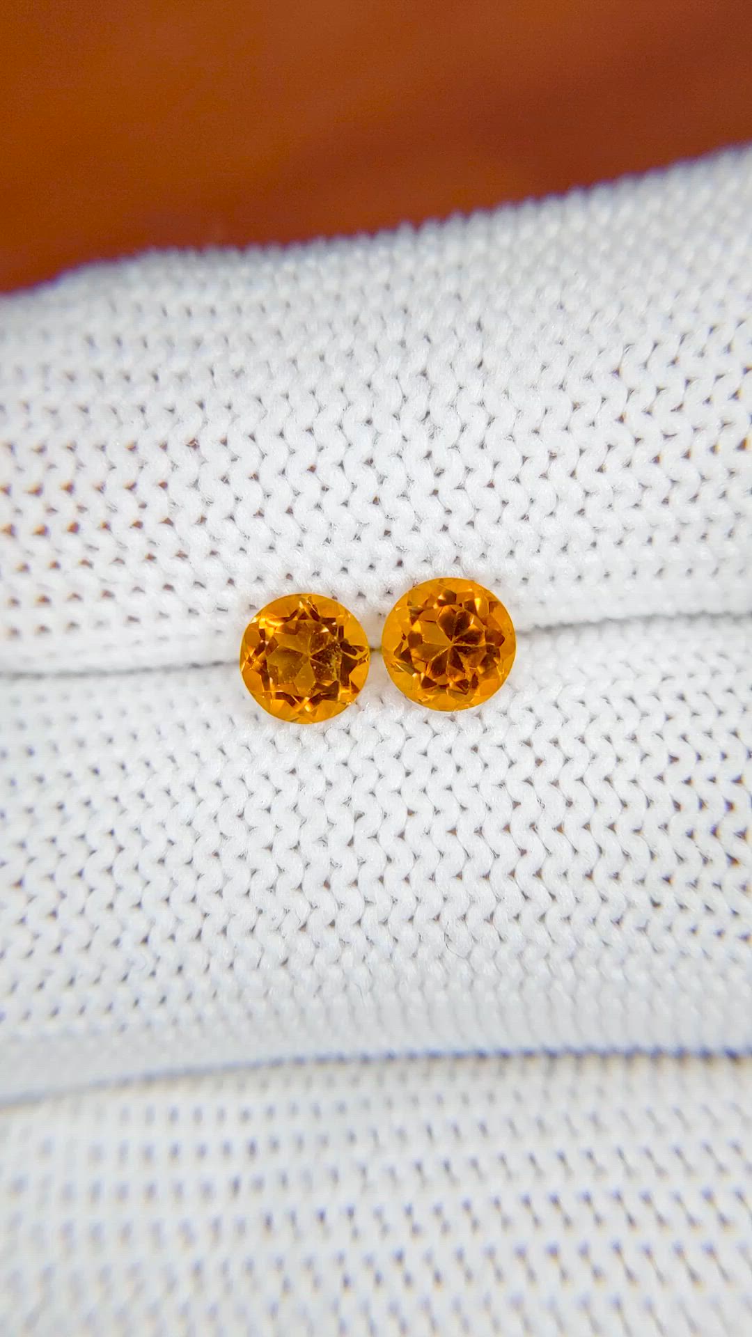 1.01&nbsp;Ct.Tw.Total Carat Weight Yellowish Orange Madeira Citrine Pair from Brazil Size Video