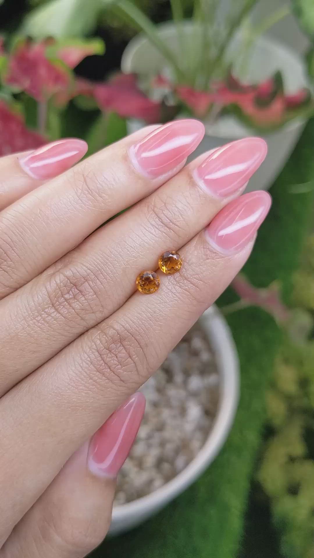 0.93&nbsp;Ct.Tw.Total Carat Weight Yellowish Orange Madeira Citrine Pair from Brazil Size Video