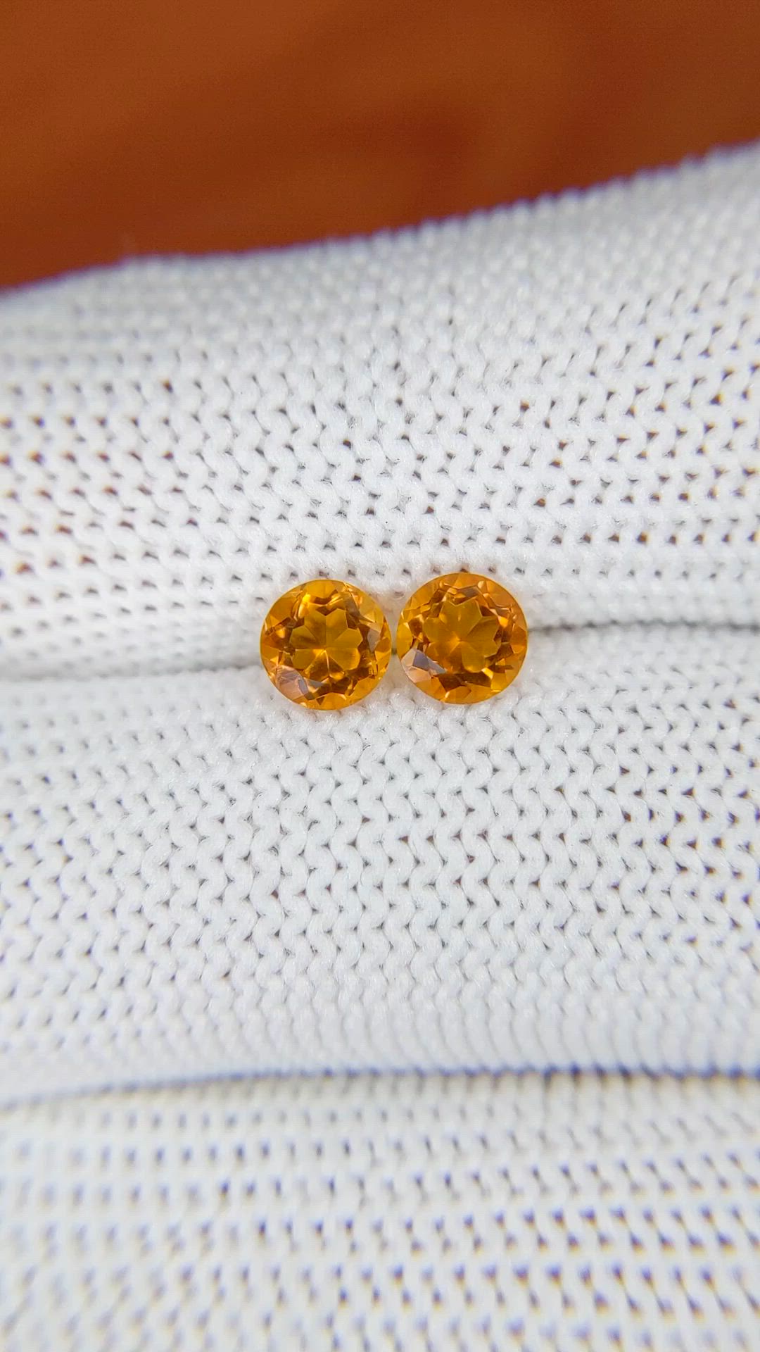 0.93&nbsp;Ct.Tw.Total Carat Weight Yellowish Orange Madeira Citrine Pair from Brazil Size Video