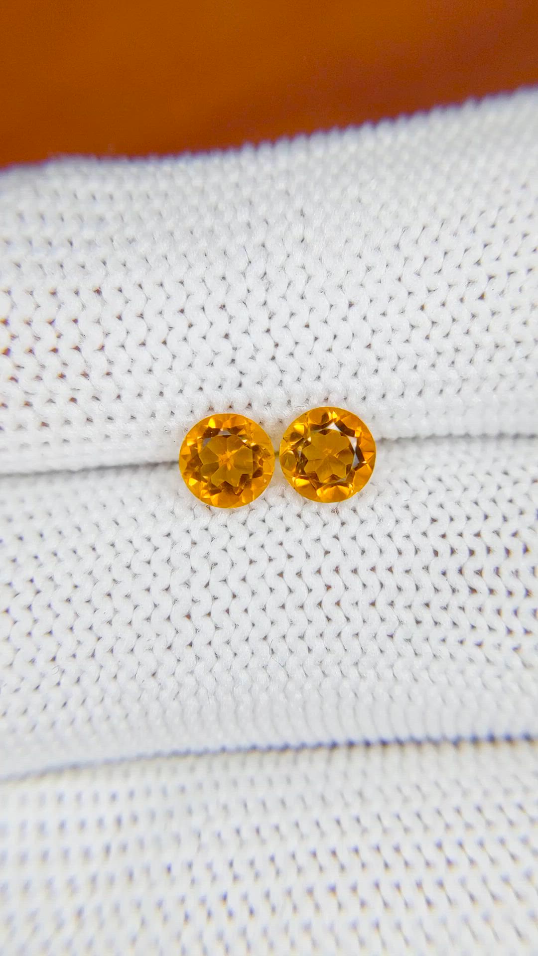 0.90&nbsp;Ct.Tw.Total Carat Weight Yellowish Orange Madeira Citrine Pair from Brazil Size Video
