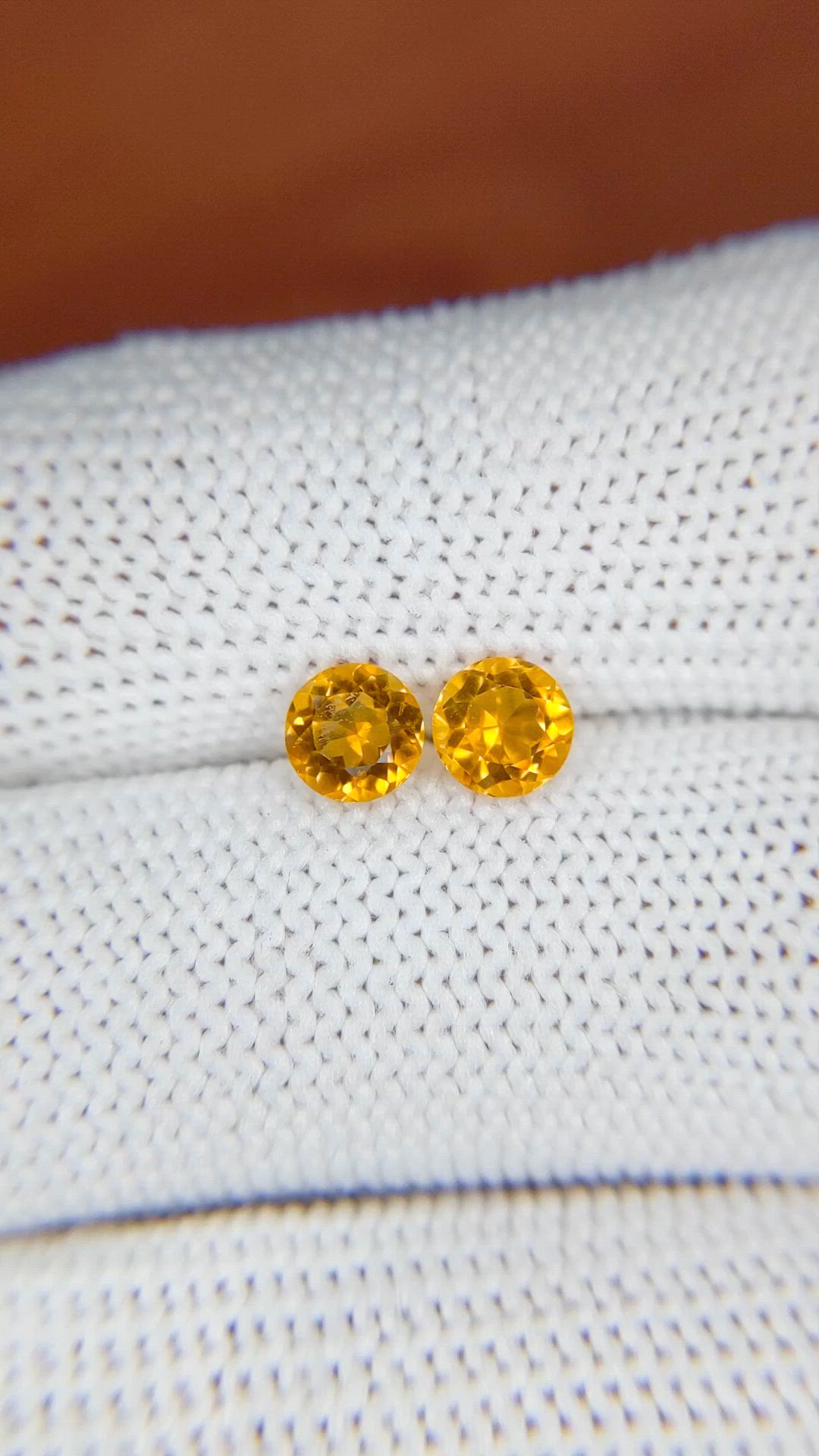 0.97&nbsp;Ct.Tw.Total Carat Weight Orangish Yellow Madeira Citrine Pair from Brazil Size Video