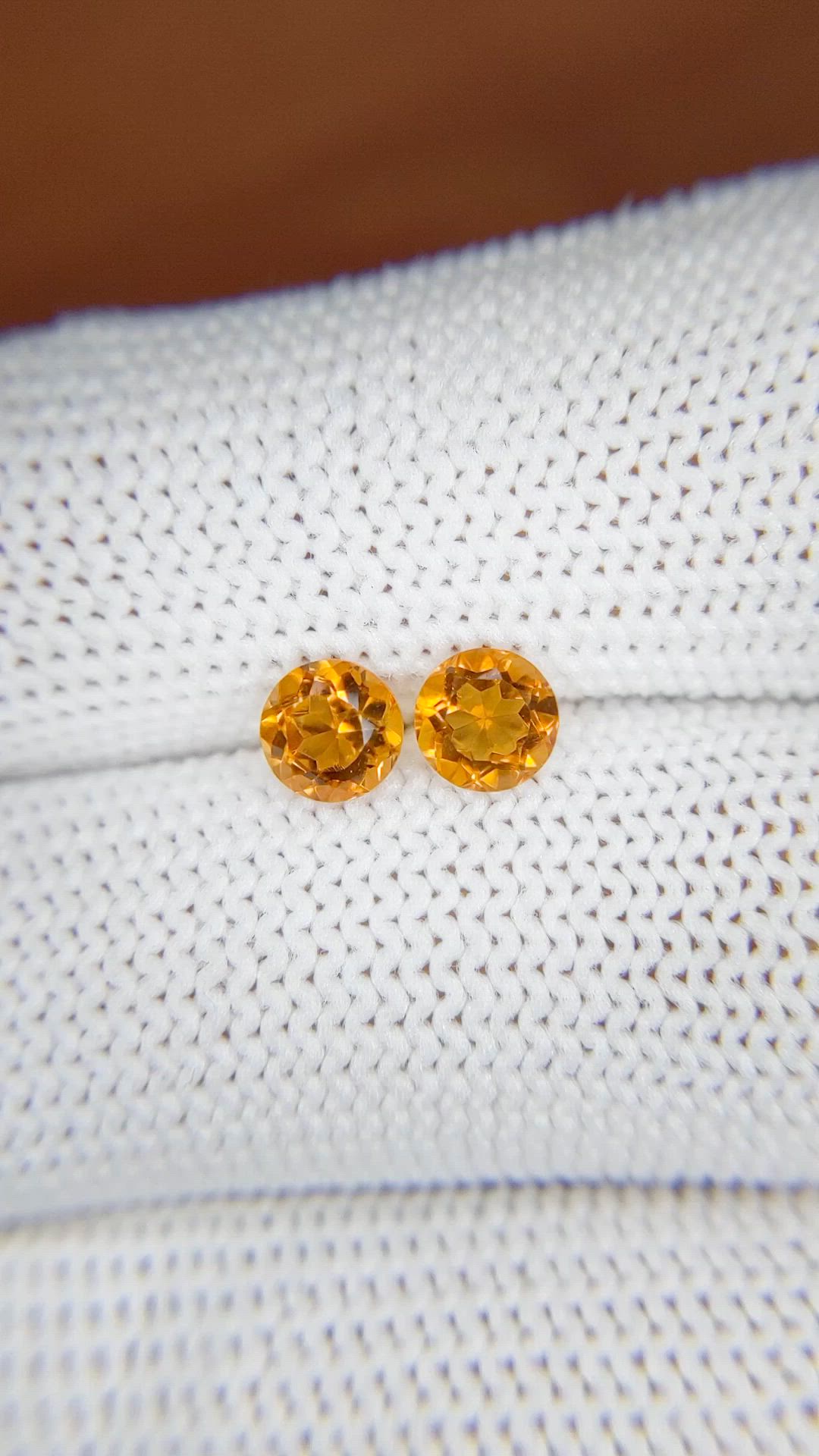 0.93&nbsp;Ct.Tw.Total Carat Weight Yellowish Orange Madeira Citrine Pair from Brazil Size Video