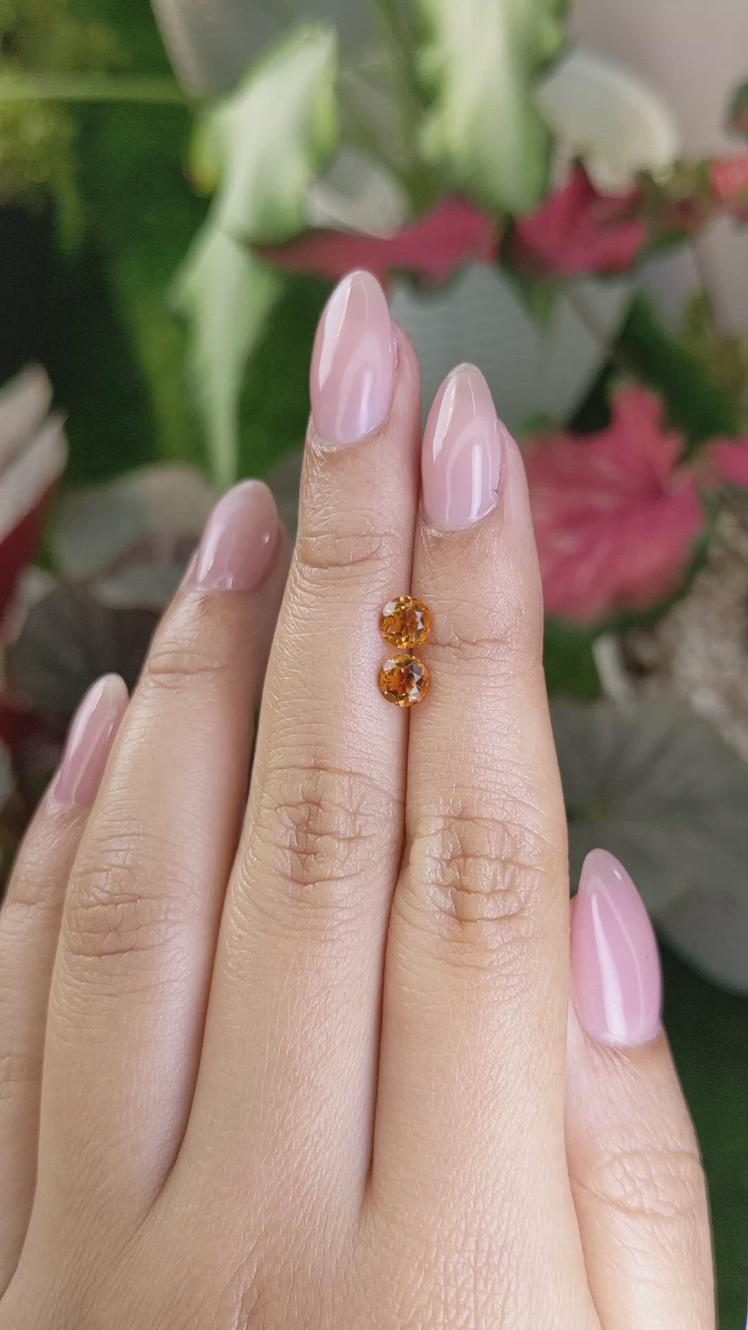 0.93&nbsp;Ct.Tw.Total Carat Weight Yellowish Orange Madeira Citrine Pair from Brazil Size Video