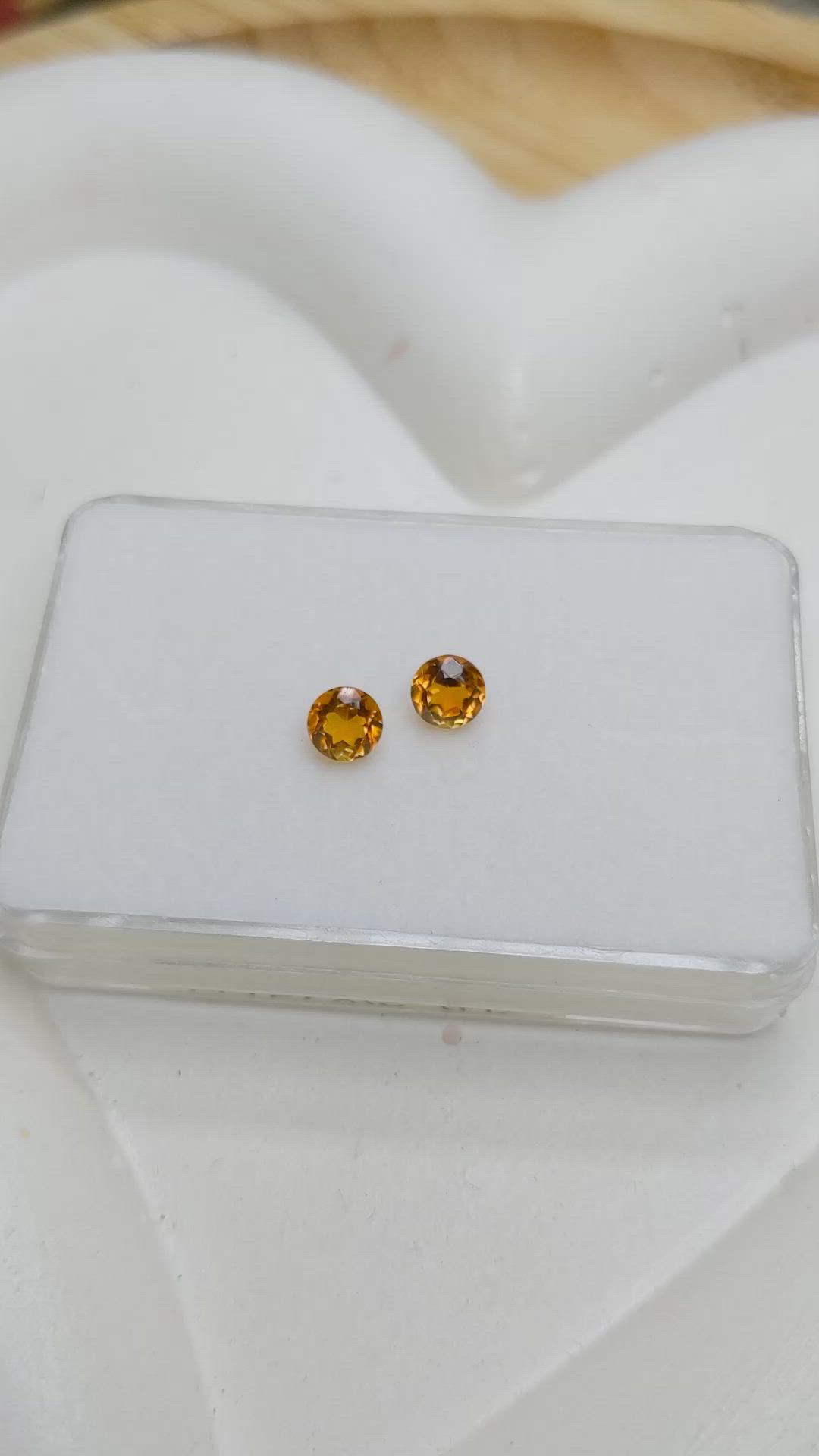 0.93&nbsp;Ct.Tw.Total Carat Weight Yellowish Orange Madeira Citrine Pair from Brazil Size Video