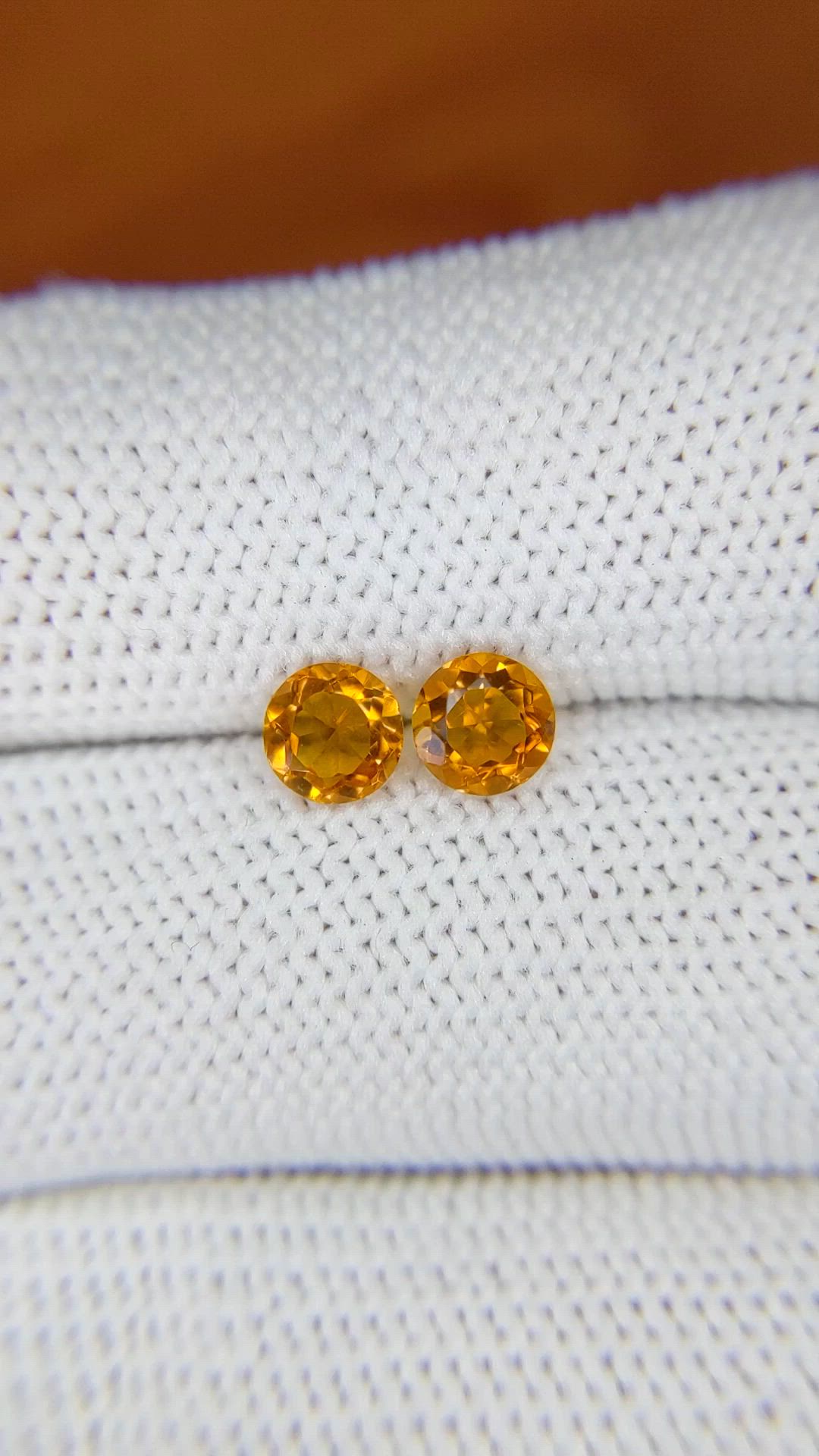 0.89&nbsp;Ct.Tw.Total Carat Weight Yellowish Orange Madeira Citrine Pair from Brazil Size Video