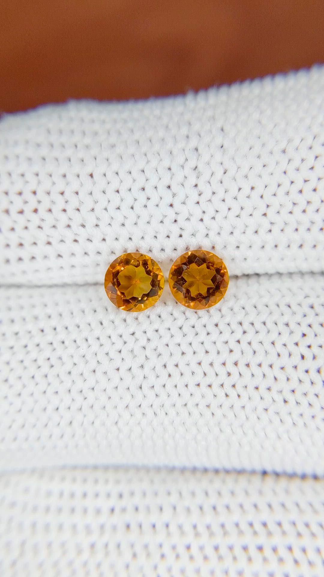 0.92&nbsp;Ct.Tw.Total Carat Weight Yellowish Orange Madeira Citrine Pair from Brazil Size Video
