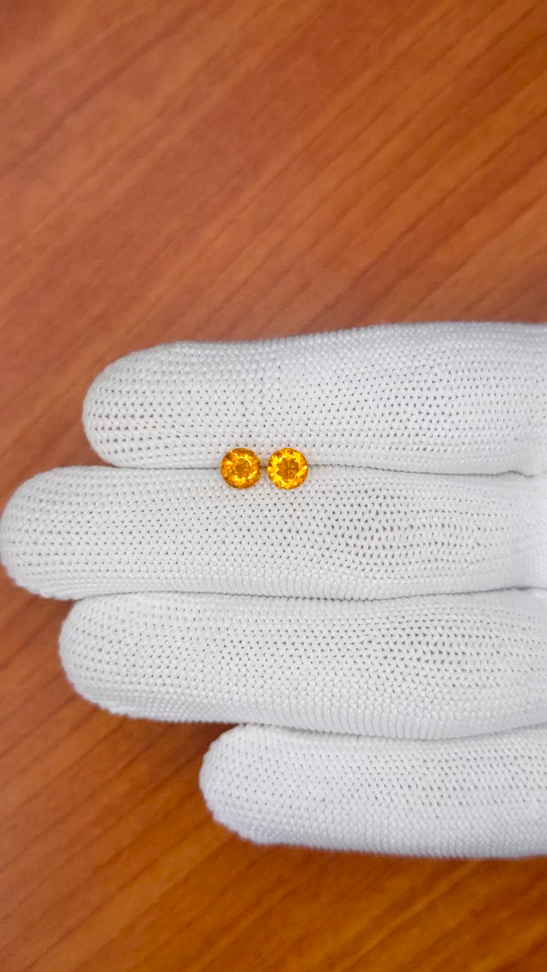0.88&nbsp;Ct.Tw.Total Carat Weight Yellowish Orange Madeira Citrine Pair from Brazil Size Video