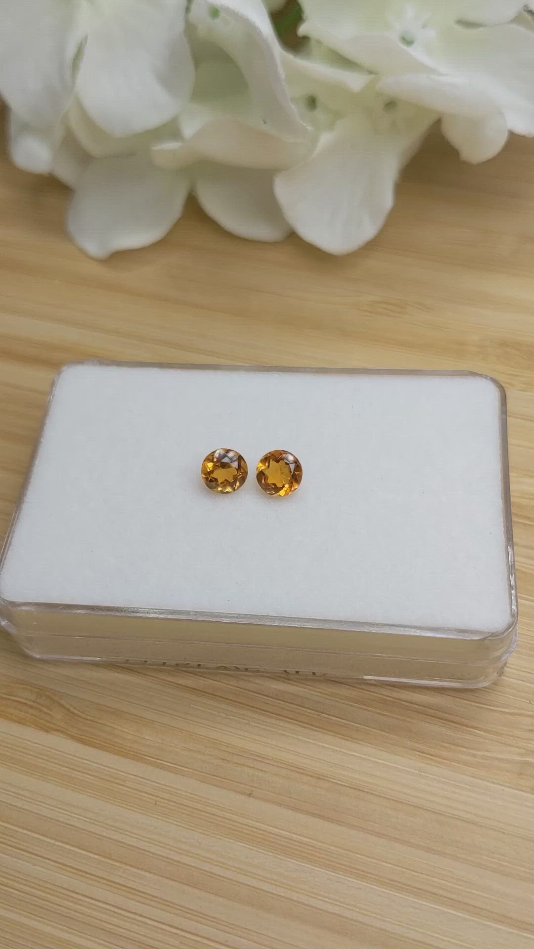 0.88&nbsp;Ct.Tw.Total Carat Weight Yellowish Orange Madeira Citrine Pair from Brazil Size Video