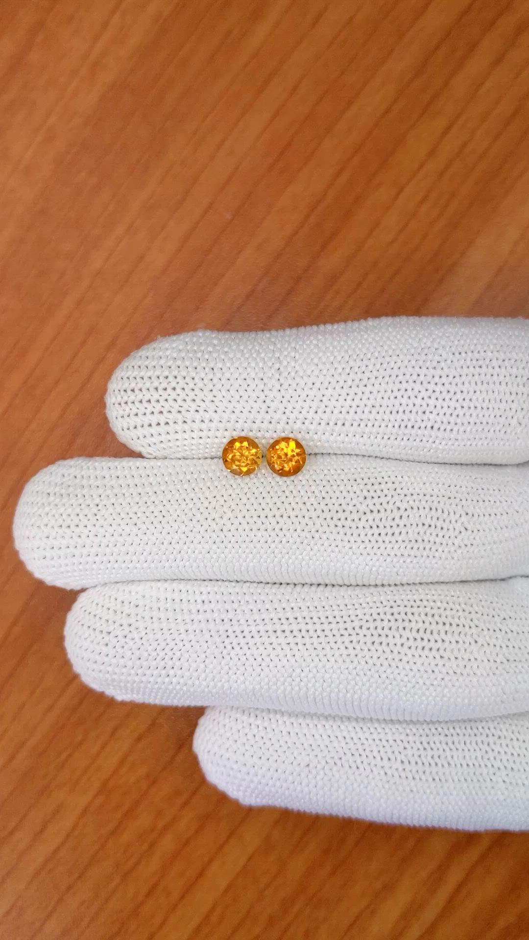 0.95&nbsp;Ct.Tw.Total Carat Weight Yellowish Orange Madeira Citrine Pair from Brazil Size Video