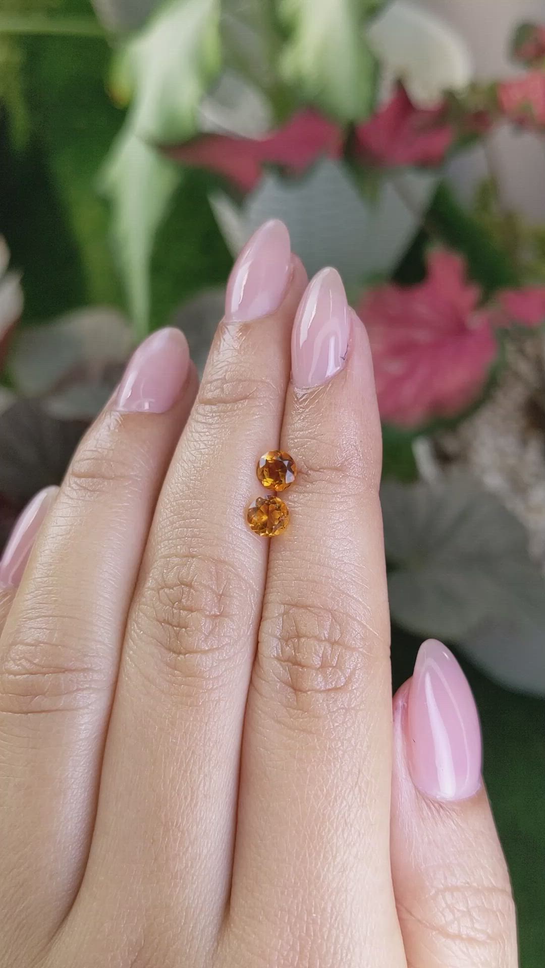 0.96&nbsp;Ct.Tw.Total Carat Weight Yellowish Orange Madeira Citrine Pair from Brazil Size Video