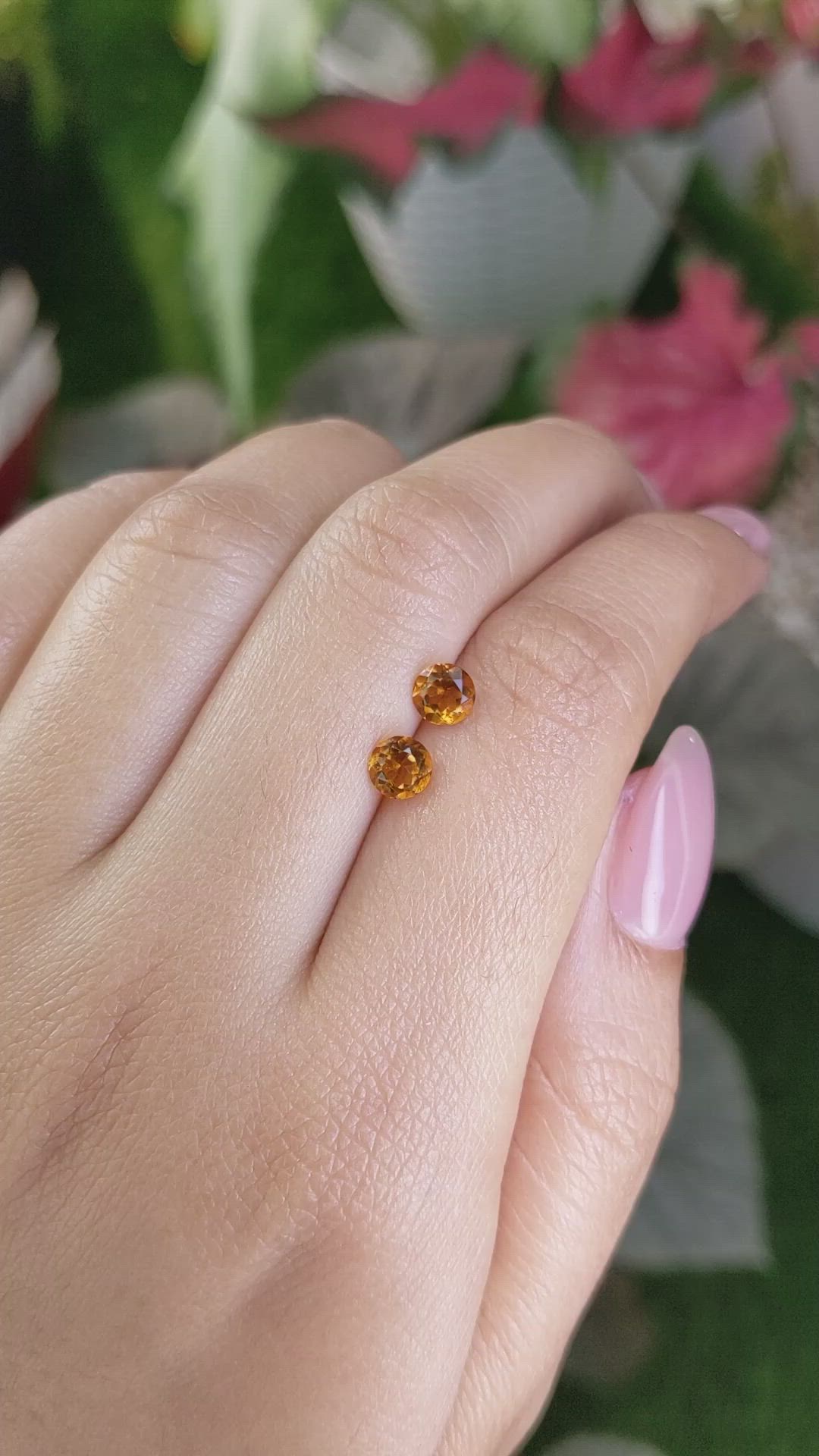 0.96&nbsp;Ct.Tw.Total Carat Weight Yellowish Orange Madeira Citrine Pair from Brazil Size Video
