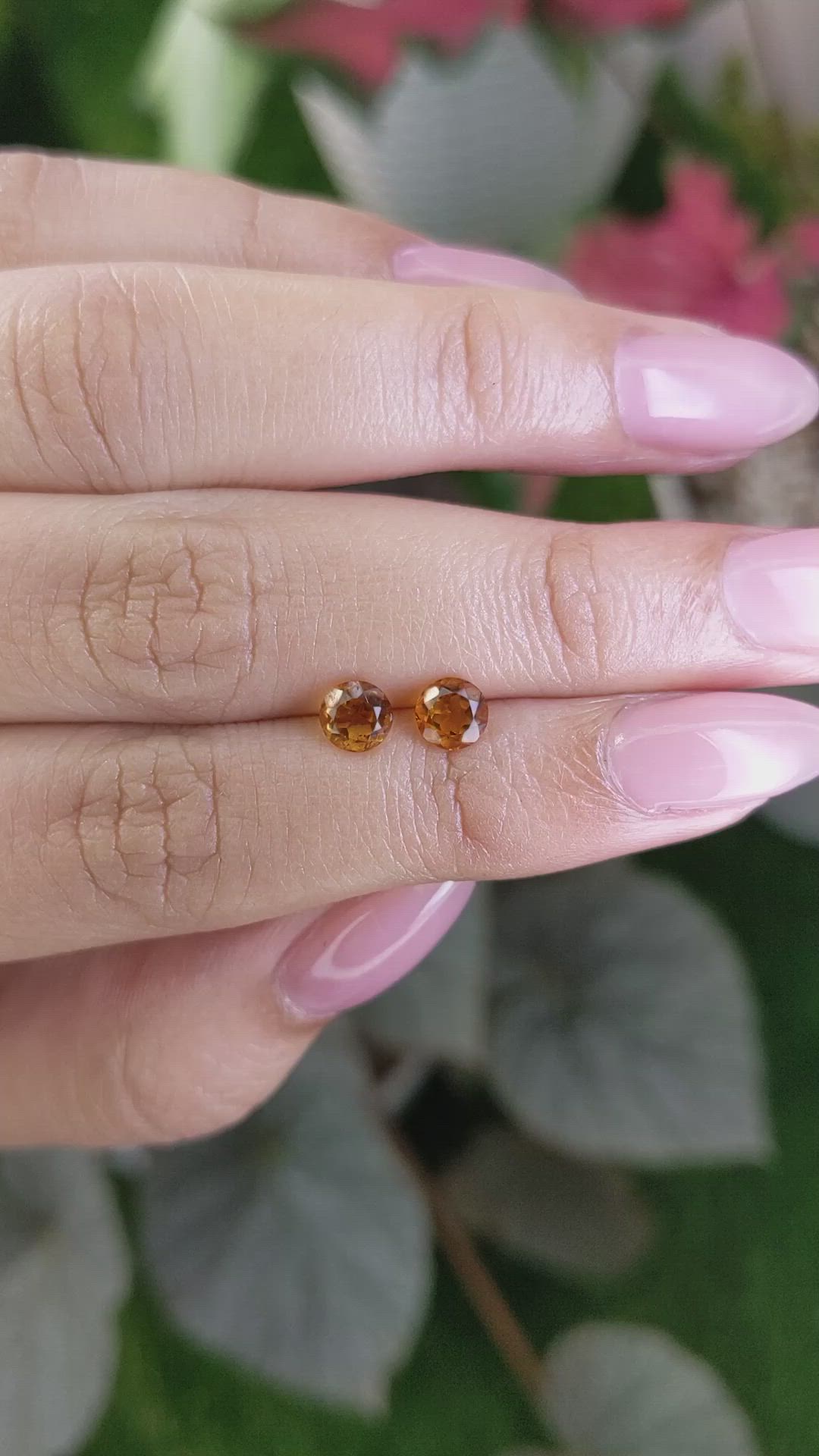 0.96&nbsp;Ct.Tw.Total Carat Weight Yellowish Orange Madeira Citrine Pair from Brazil Size Video