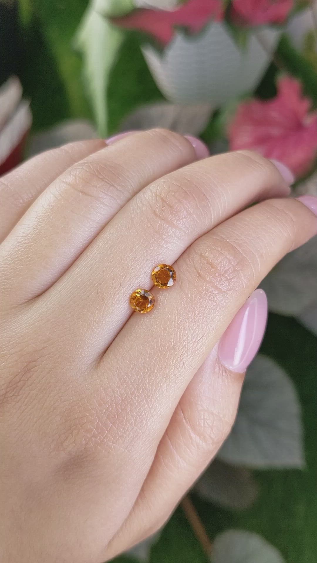 0.91&nbsp;Ct.Tw.Total Carat Weight Yellowish Orange Madeira Citrine Pair from Brazil Size Video