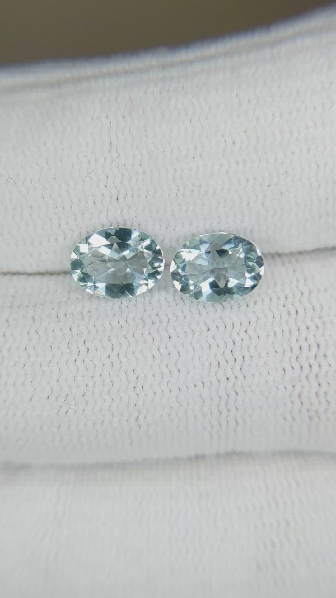 2.00&nbsp;Ct.Tw.Total Carat Weight Blue Aquamarine Pair from Madagascar Size Video