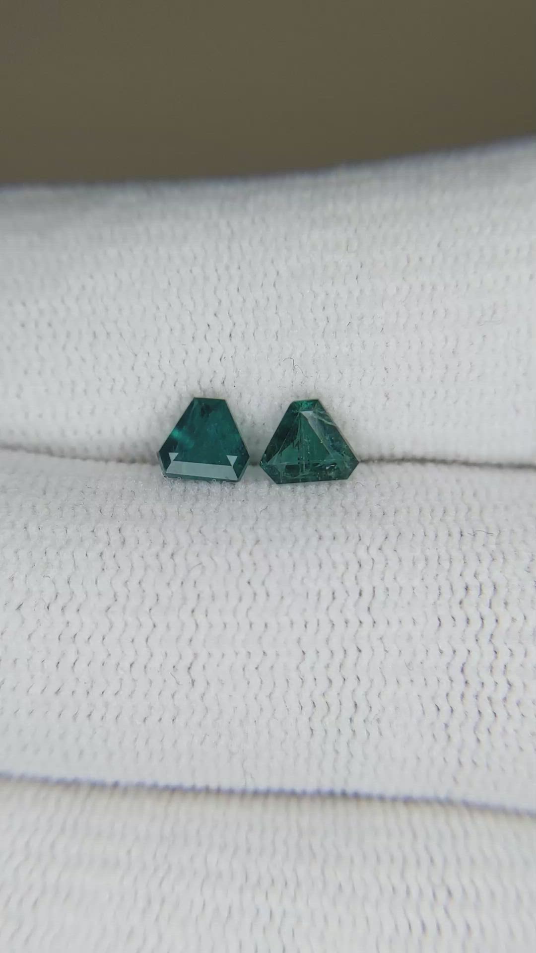 0.80&nbsp;Ct.Tw.Total Carat Weight Green Grandidierite Pair from Madagascar Size Video