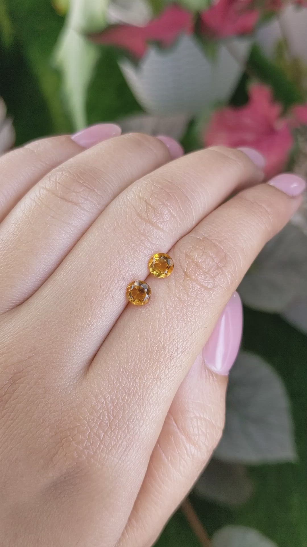0.94&nbsp;Ct.Tw.Total Carat Weight Yellowish Orange Madeira Citrine Pair from Brazil Size Video