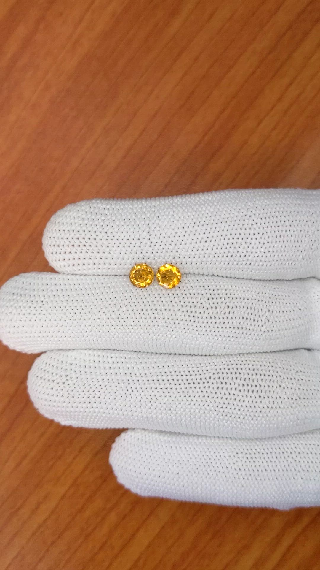 0.89&nbsp;Ct.Tw.Total Carat Weight Golden Yellow Madeira Citrine Pair from Brazil Size Video