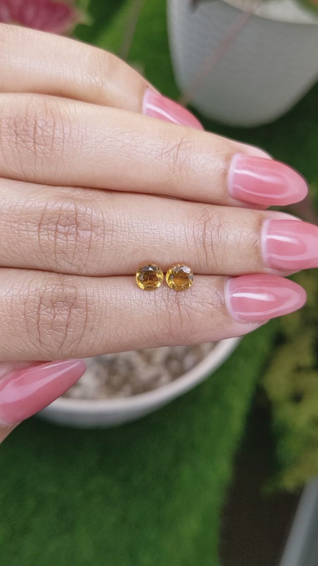 0.89&nbsp;Ct.Tw.Total Carat Weight Golden Yellow Madeira Citrine Pair from Brazil Size Video