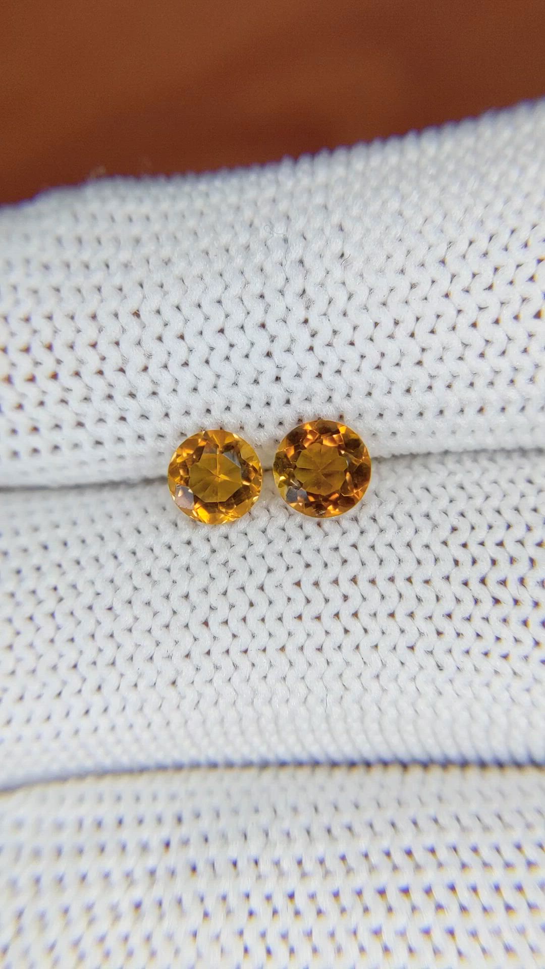 0.88&nbsp;Ct.Tw.Total Carat Weight Yellowish Orange Madeira Citrine Pair from Brazil Size Video