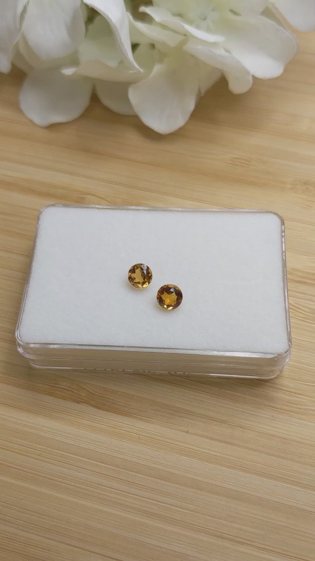 0.88&nbsp;Ct.Tw.Total Carat Weight Yellowish Orange Madeira Citrine Pair from Brazil Size Video