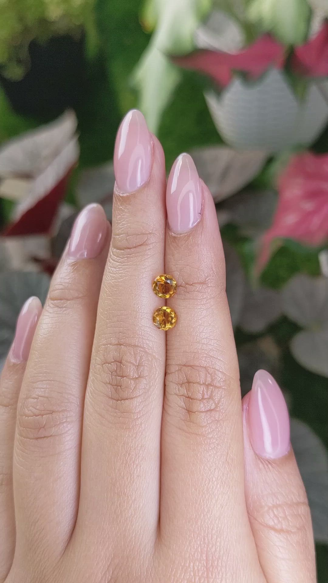 0.88&nbsp;Ct.Tw.Total Carat Weight Yellowish Orange Madeira Citrine Pair from Brazil Size Video