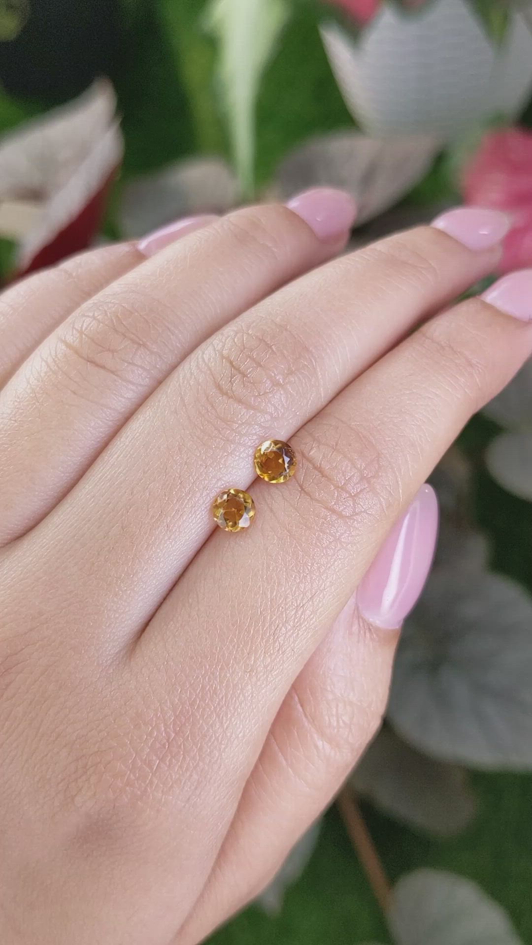 0.88&nbsp;Ct.Tw.Total Carat Weight Yellowish Orange Madeira Citrine Pair from Brazil Size Video