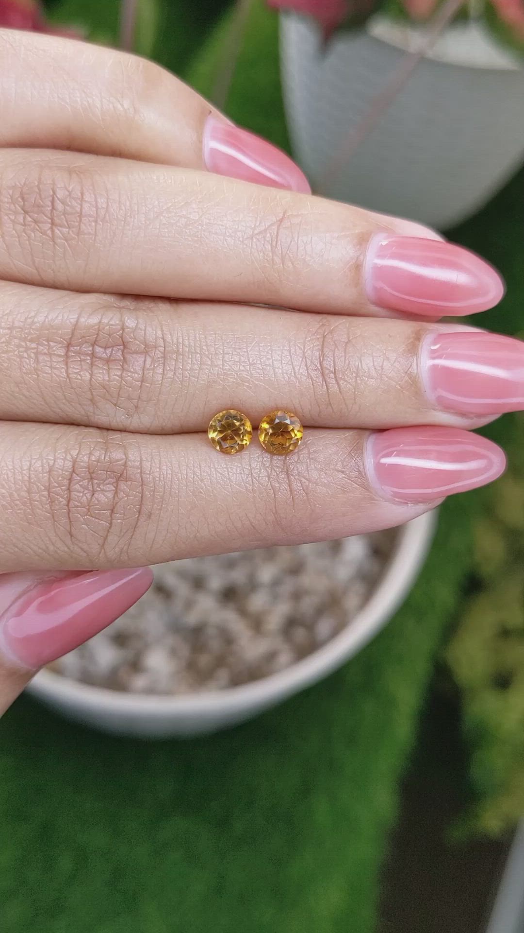1.00&nbsp;Ct.Tw.Total Carat Weight Yellowish Orange Madeira Citrine Pair from Brazil Size Video